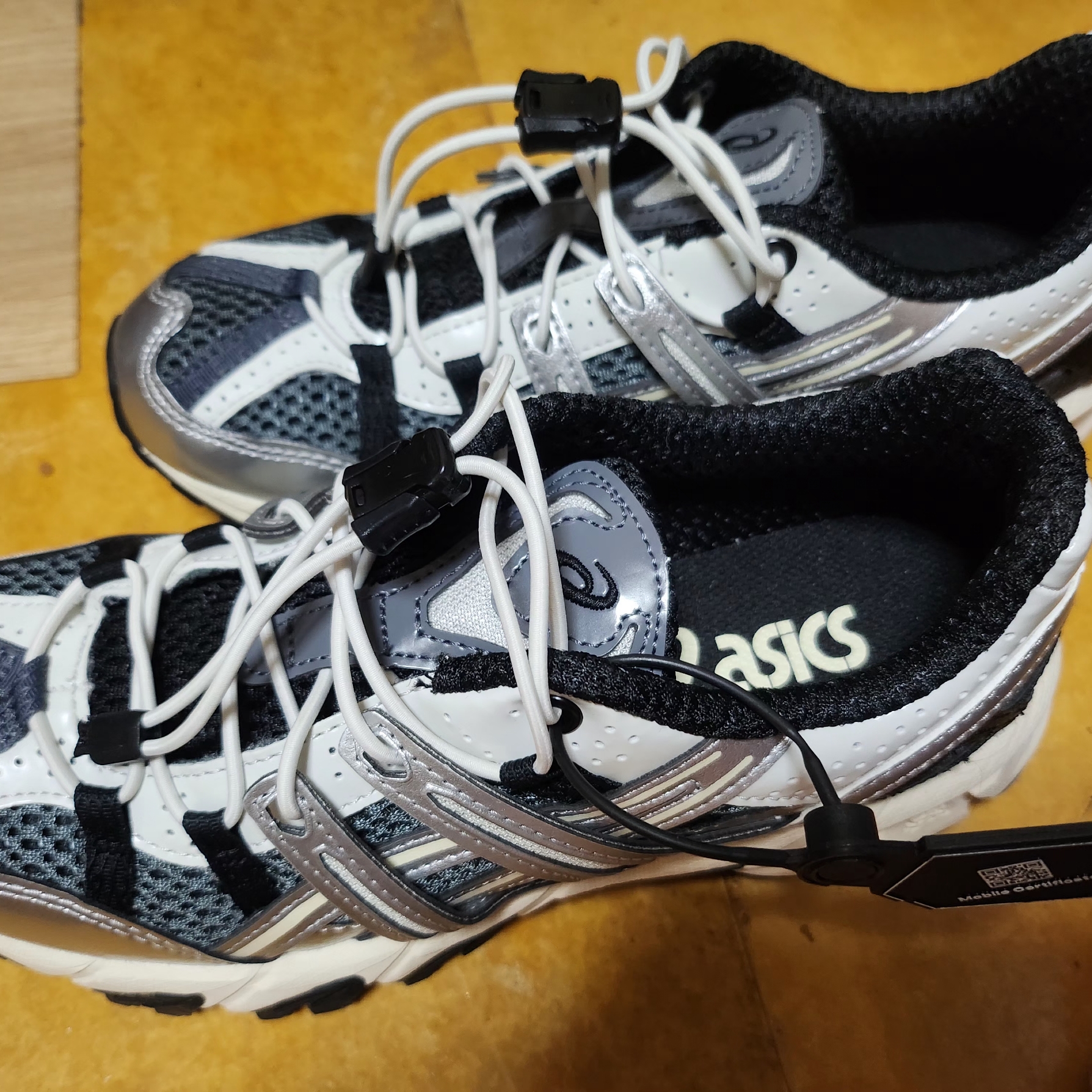 Asics Unlimited Gel-Sonoma 15-50 Steel Grey Pure Silver 착용 스타일
