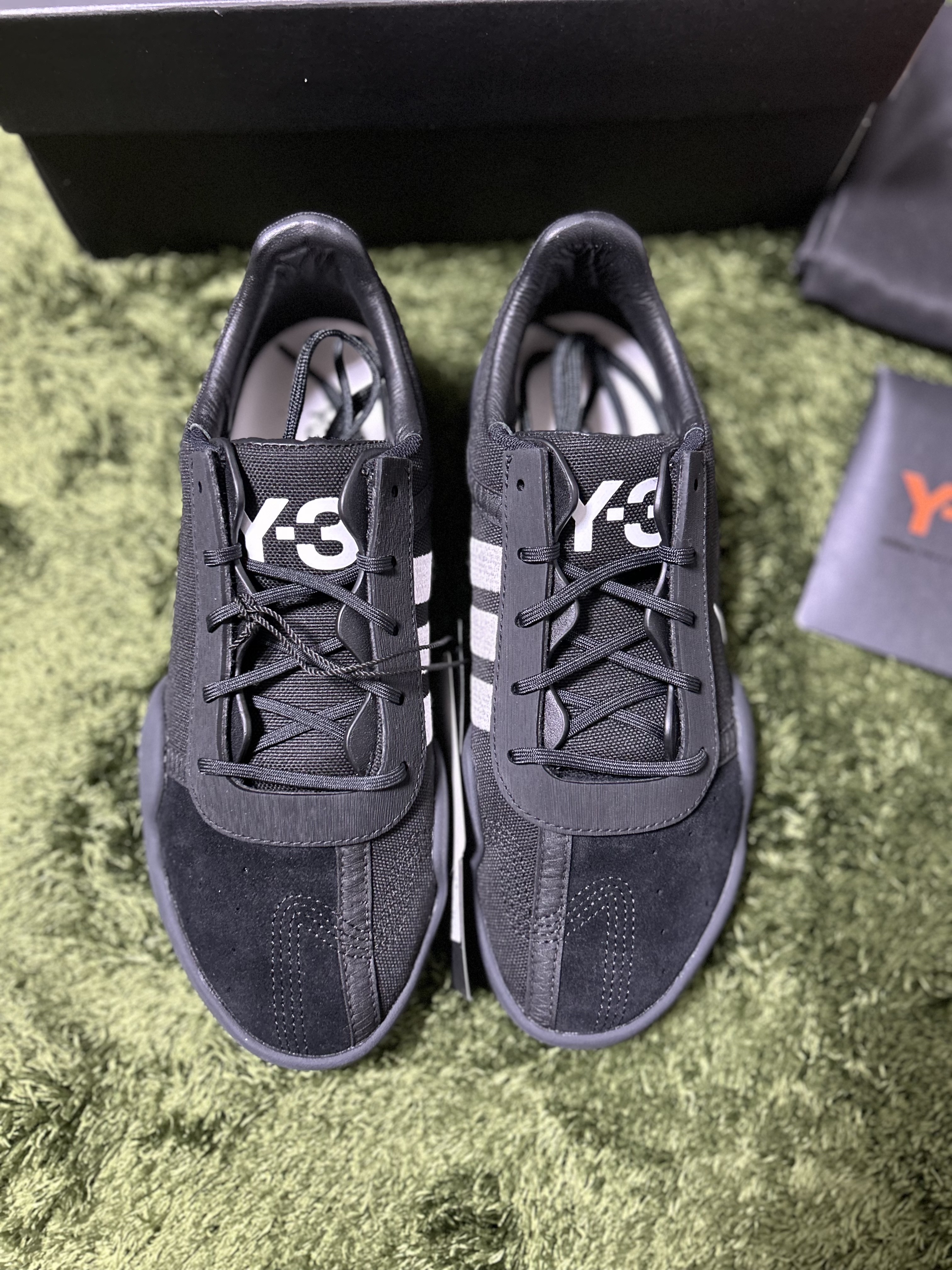 Y-3 Yunu Black Cloud White 착용 스타일 - 2