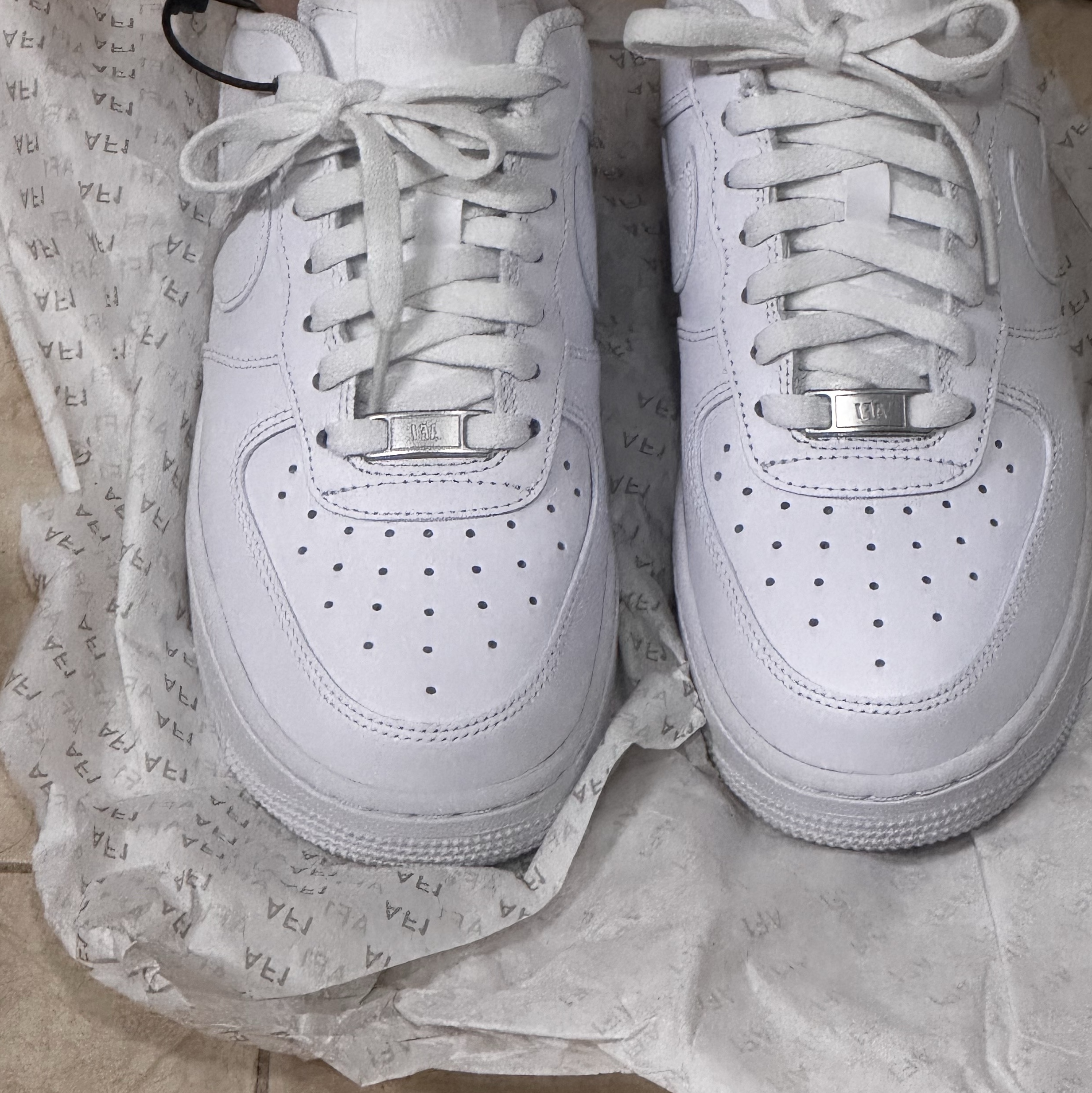 (W) Nike Air Force 1 '07 Low White 착용 스타일 - 1