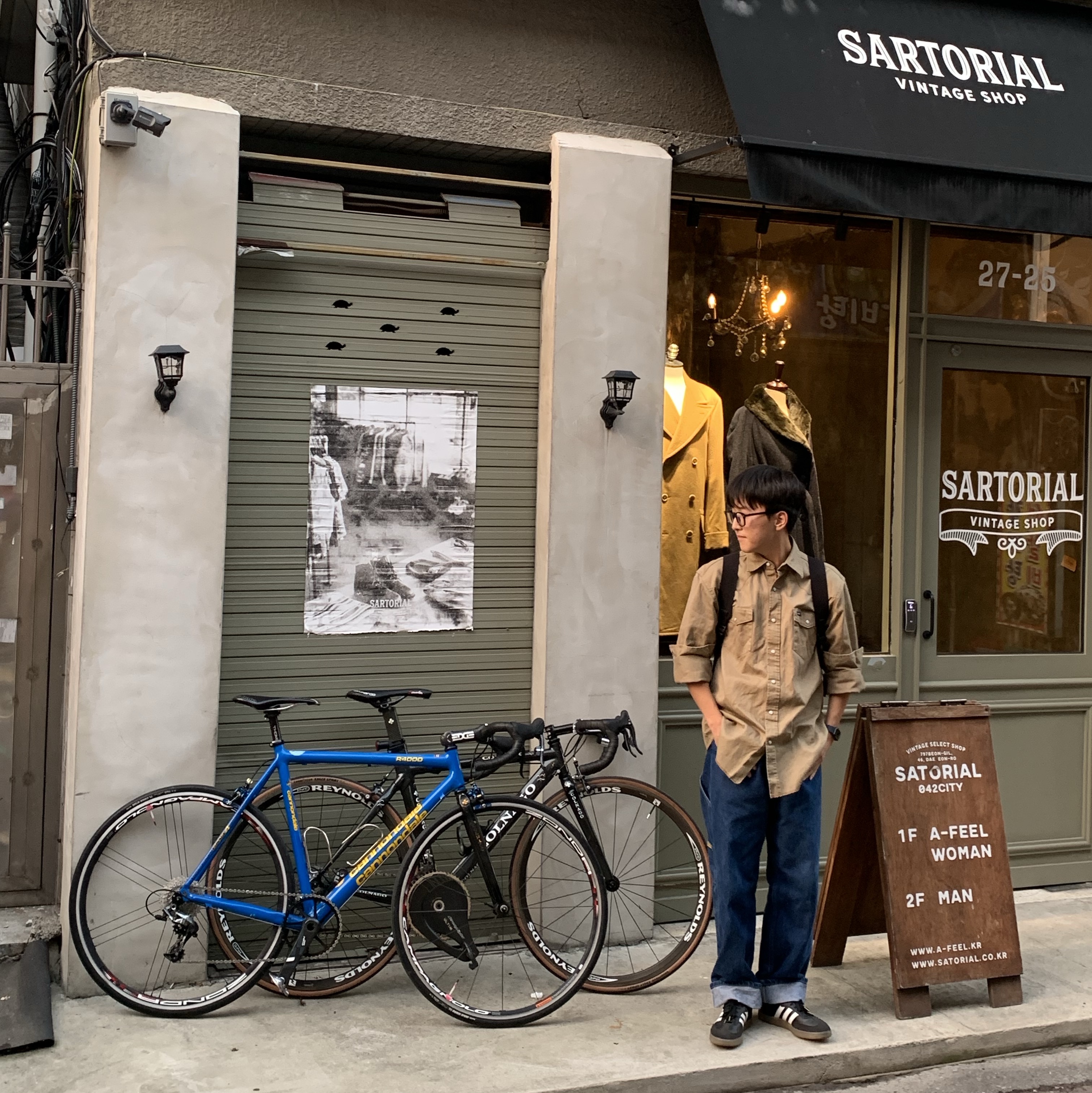 Adidas Velosamba Vegan Cycling Core Black 착용 스타일 - 2