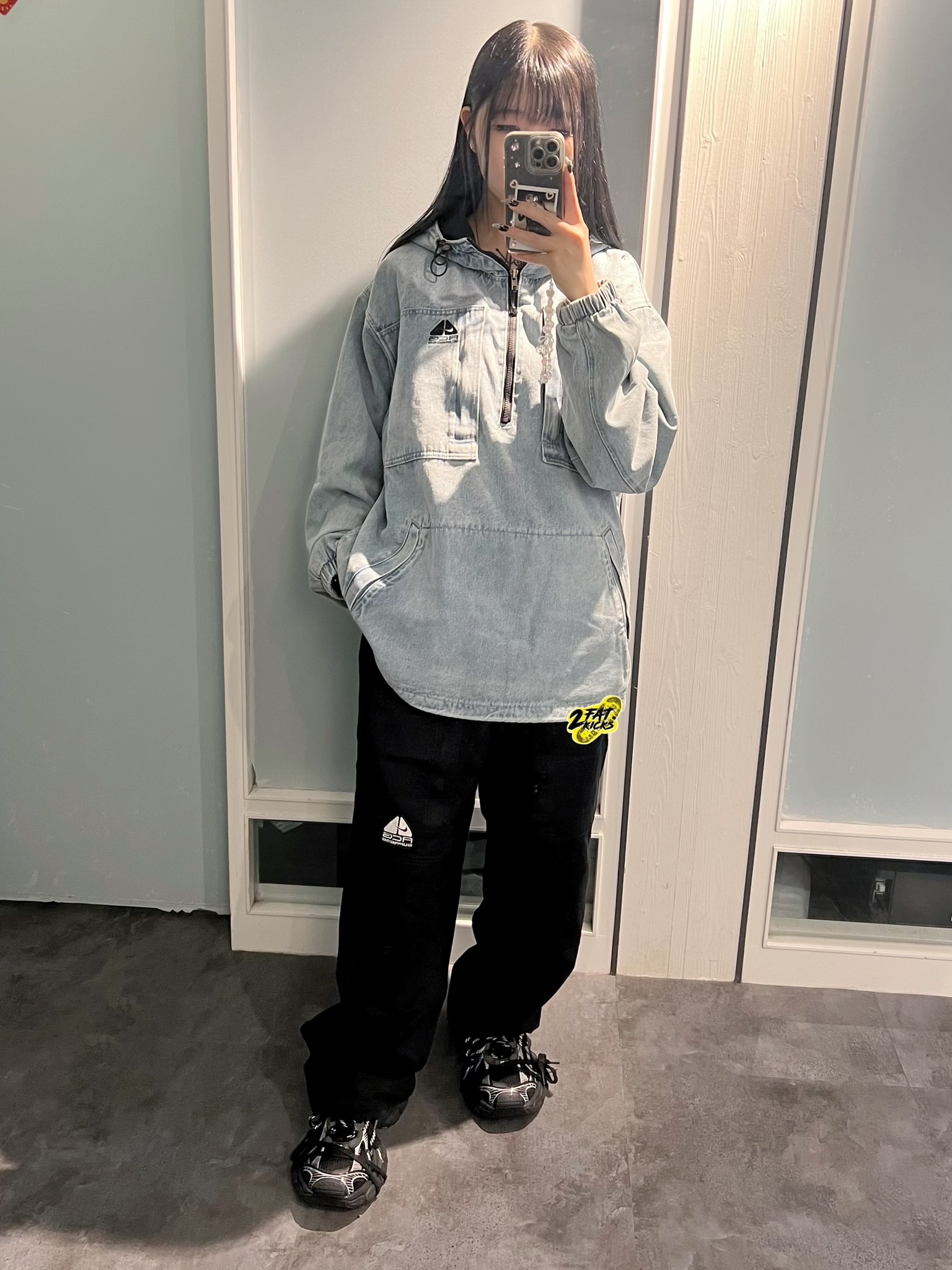 Supreme x Nike ACG Belted Denim Pants Washed Blue - 22FW, Supreme x Nike ACG Belted Denim Pants Black - 22FW 착용 스타일 - 5