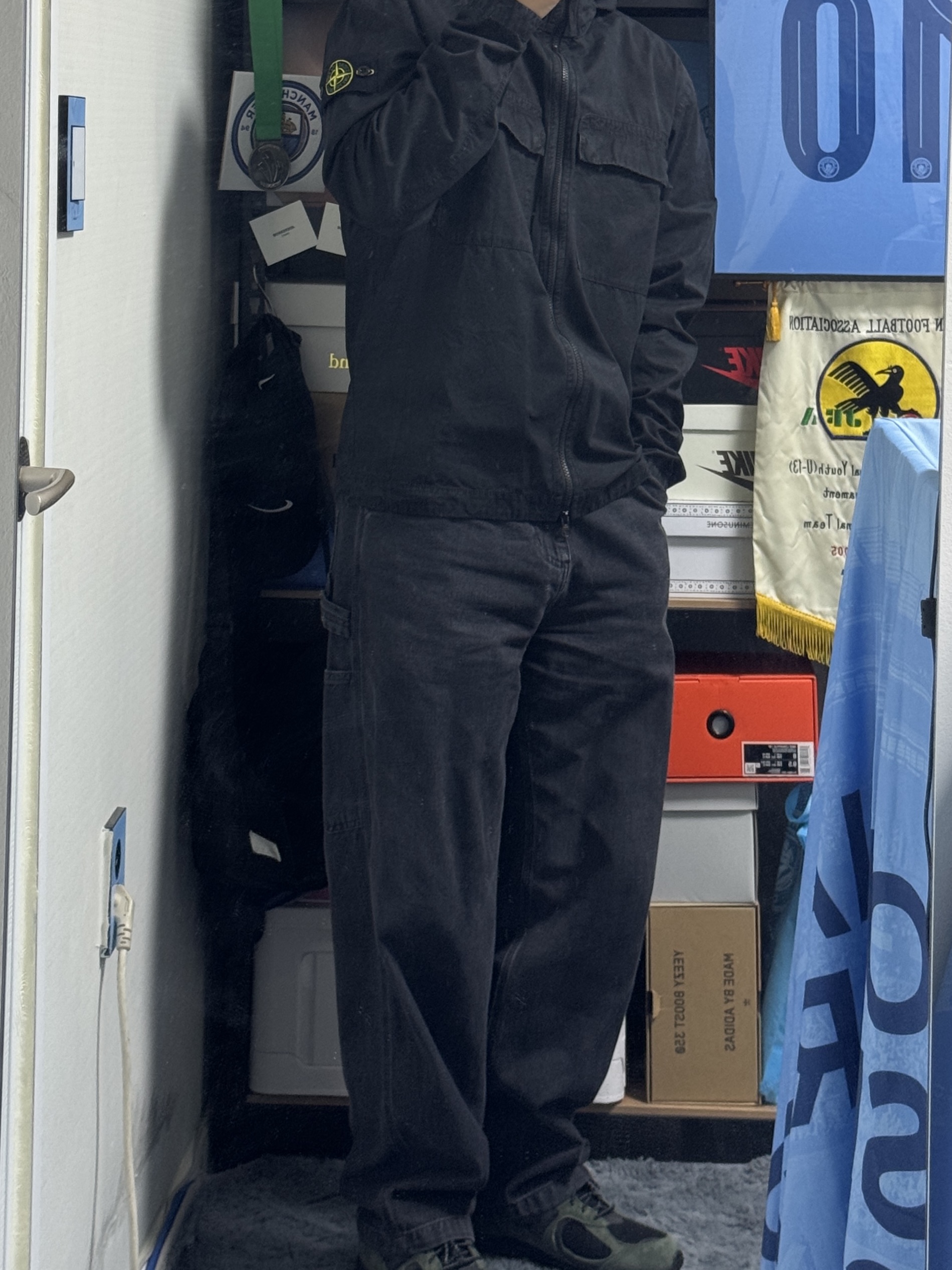 Stone Island 106WN Old Treatment Overshirt Black - 24SS, New Balance x JJJJound 2002R Gore-Tex Pine 착용 스타일 - 2