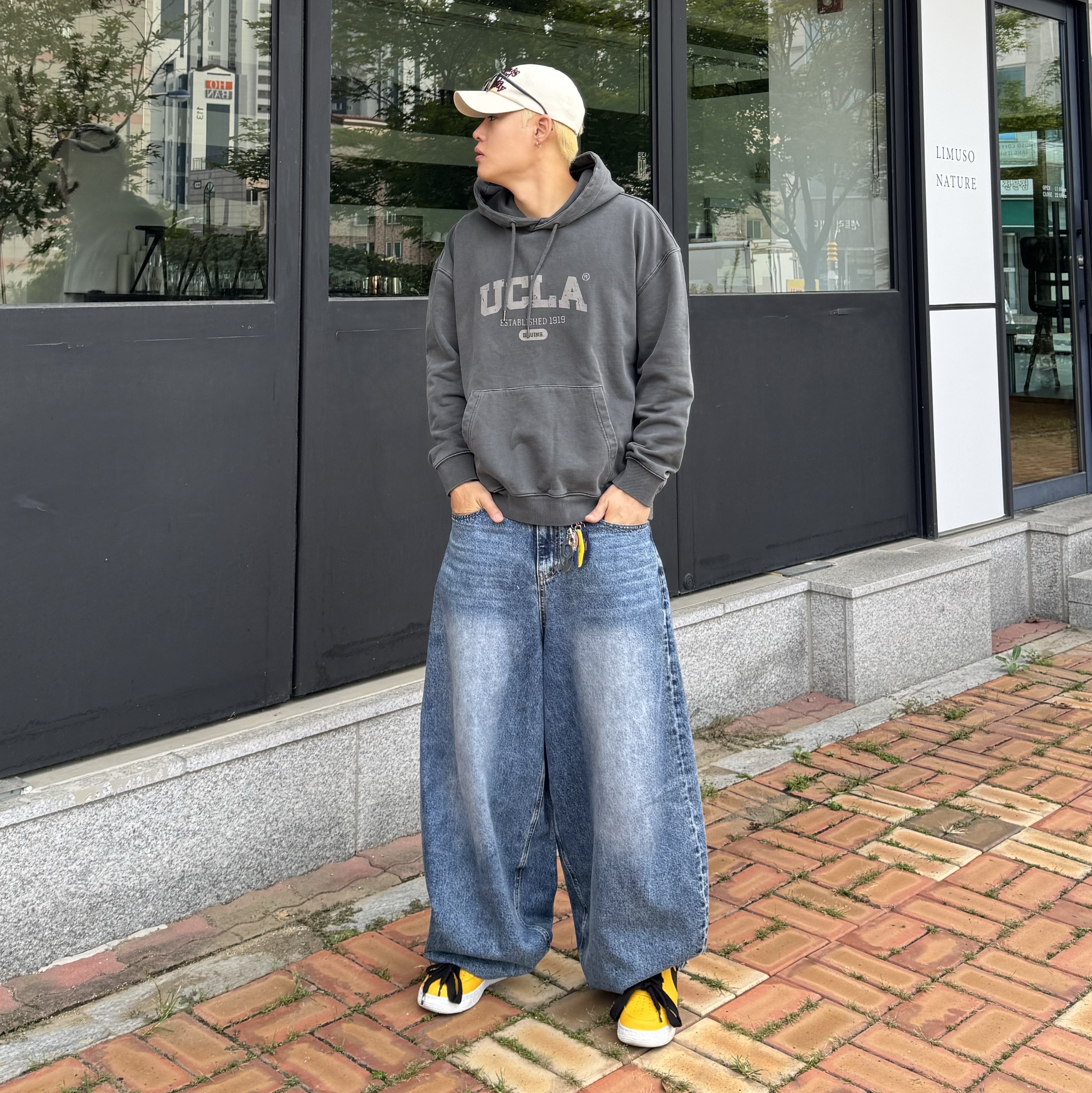 Nike Air Force 1 Low NBA Amarillo 착용 스타일
