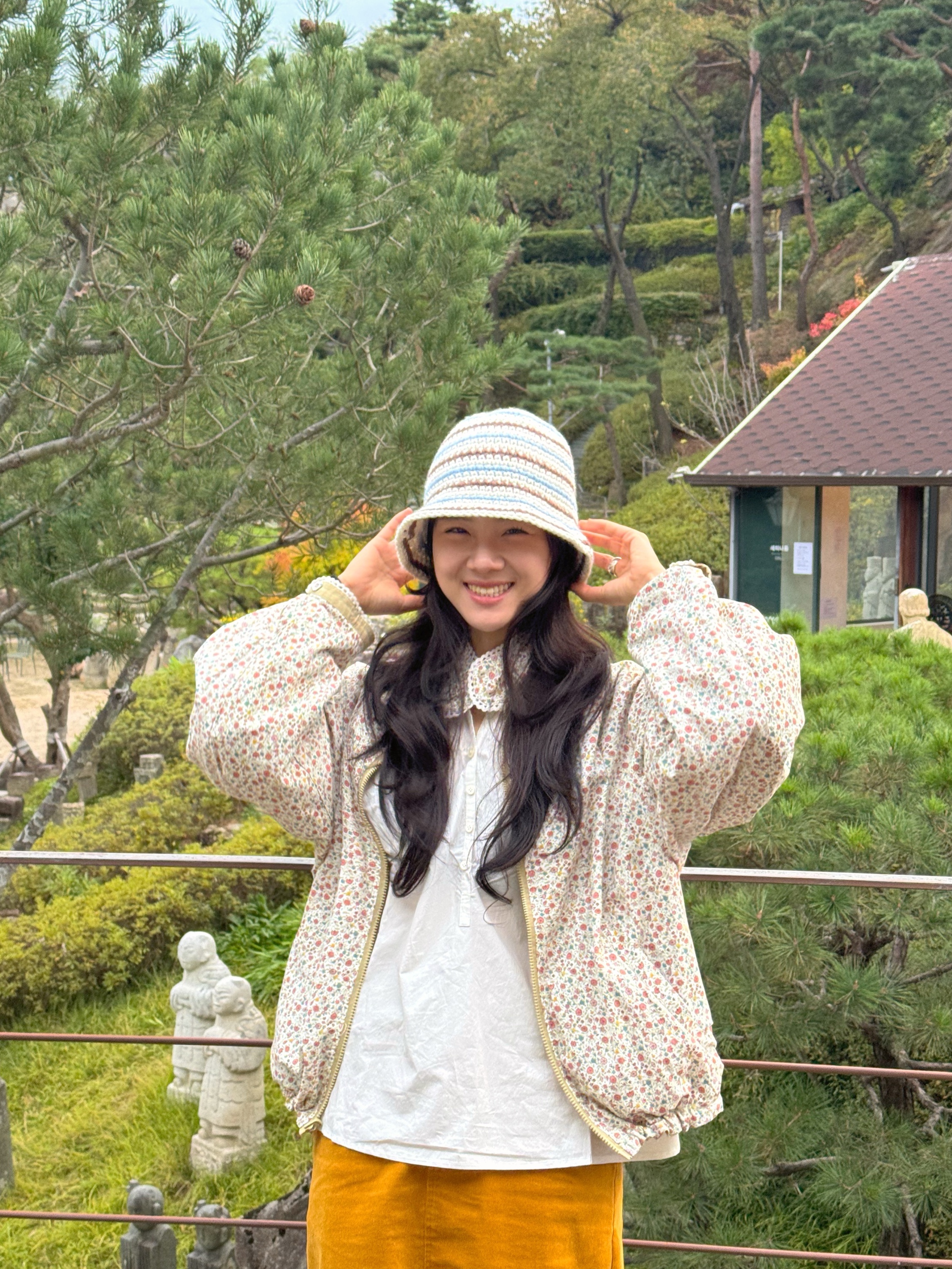 Allincomplete Wool Stripe Crochet Hat Cream 착용 스타일 - 3
