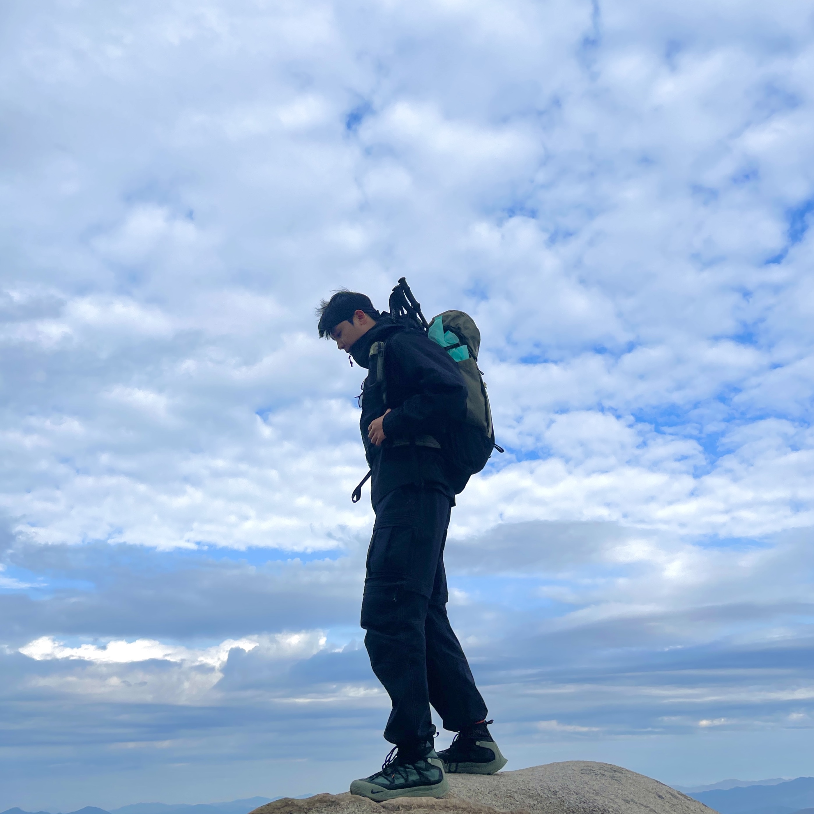 Nike ACG Terra Antarktik Gore-Tex Juniper Fog, Nike ACG 36 Backpack Medium Olive 착용 스타일 - 3