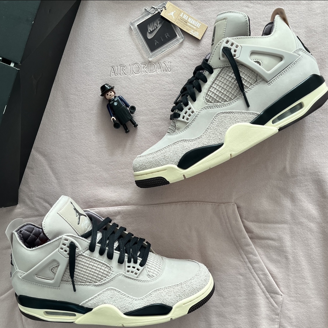 (W) Jordan 4 x A Ma Maniere Retro OG SP W.Y.W.S., Playmobil Starbucks Buddy Set (9 Pack) 착용 스타일 - 2