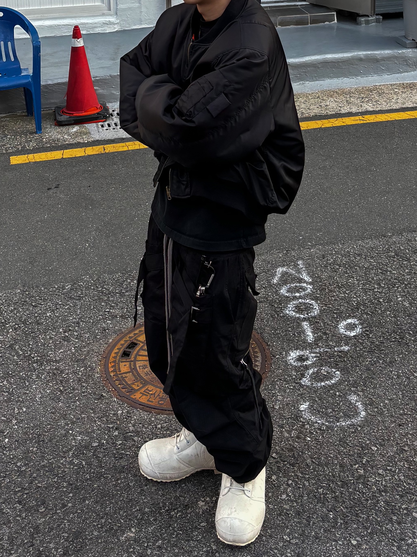 Wapworks Wide Safety Cargo Pants Black 착용 스타일 - 2