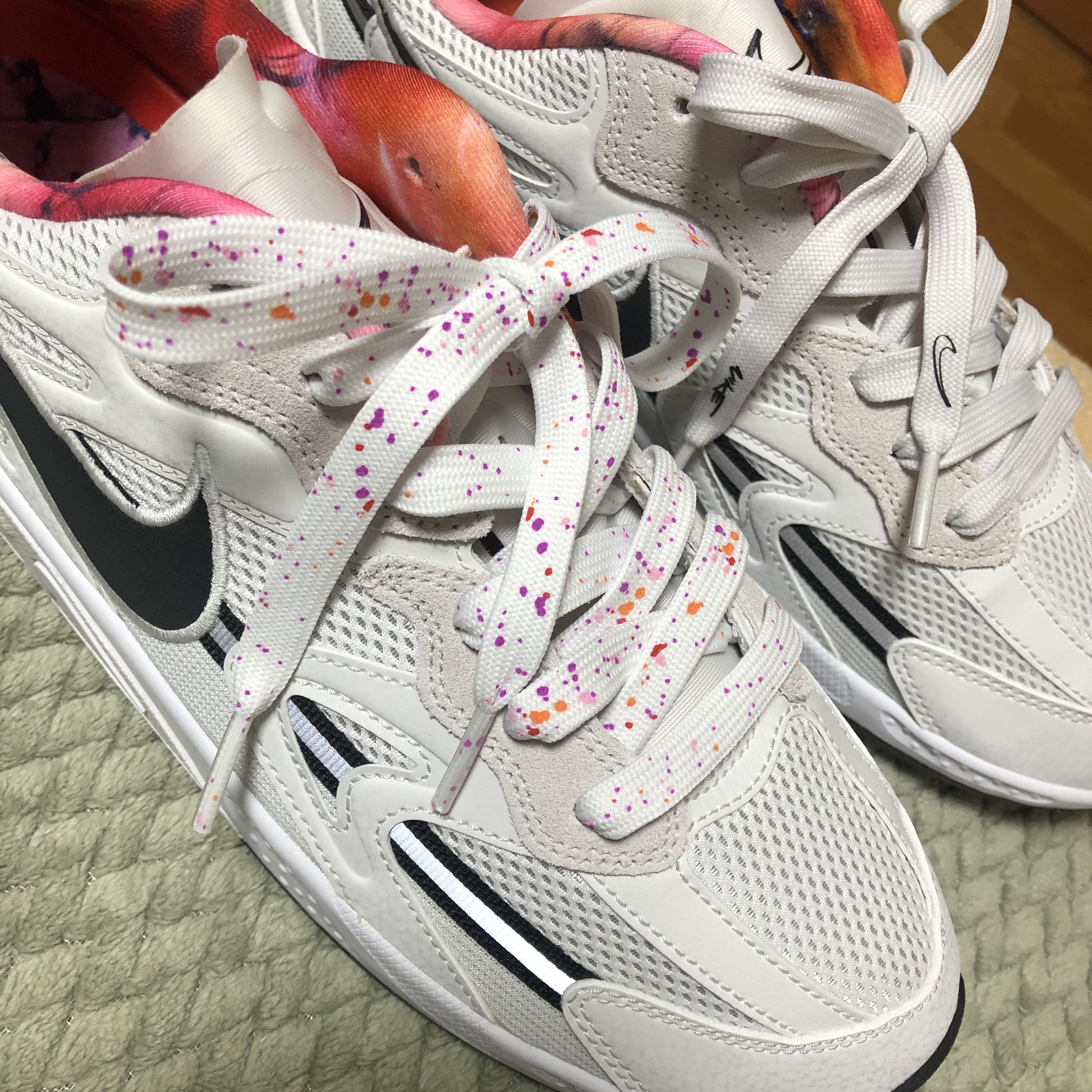 (W) Nike x Futura Jam Electric White 착용 스타일 - 2