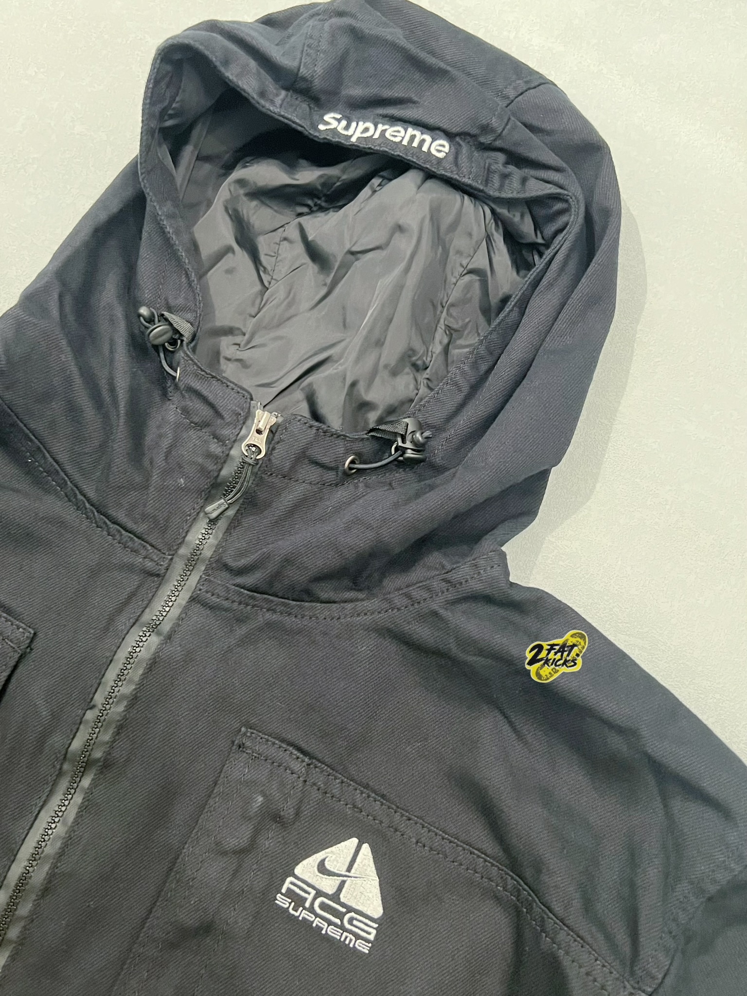 Supreme x Nike ACG Denim Pullover Washed Blue - 22FW, Supreme x Nike ACG Denim Pullover Black - 22FW 착용 스타일 - 6