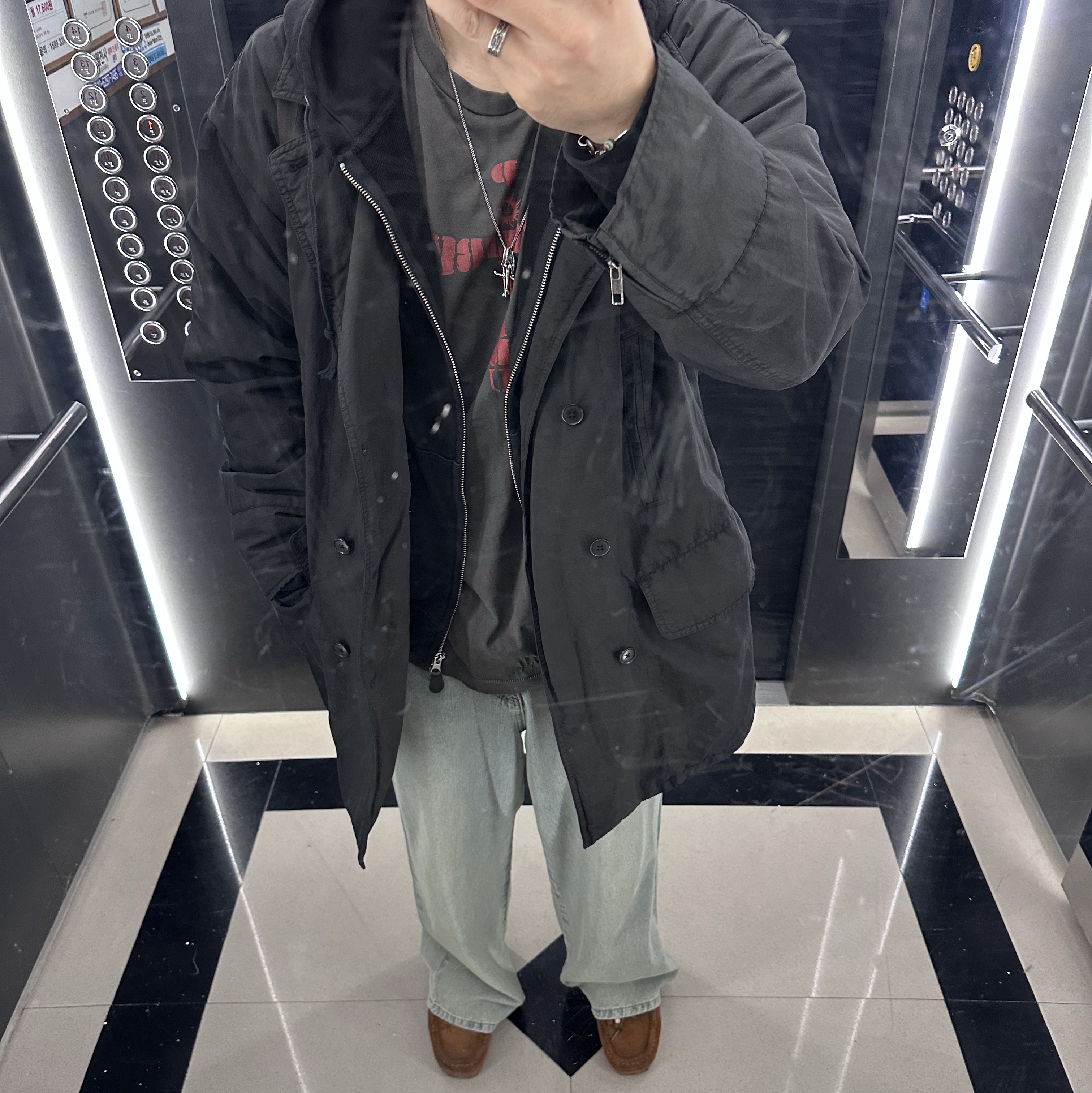 Polyteru 1011 1/2 Graphic T Shirt 'Cross Tee' Washed Charcoal Brown, [프리오더] Polyteru Wallabee Shoes Mid Deep Brown 착용 스타일