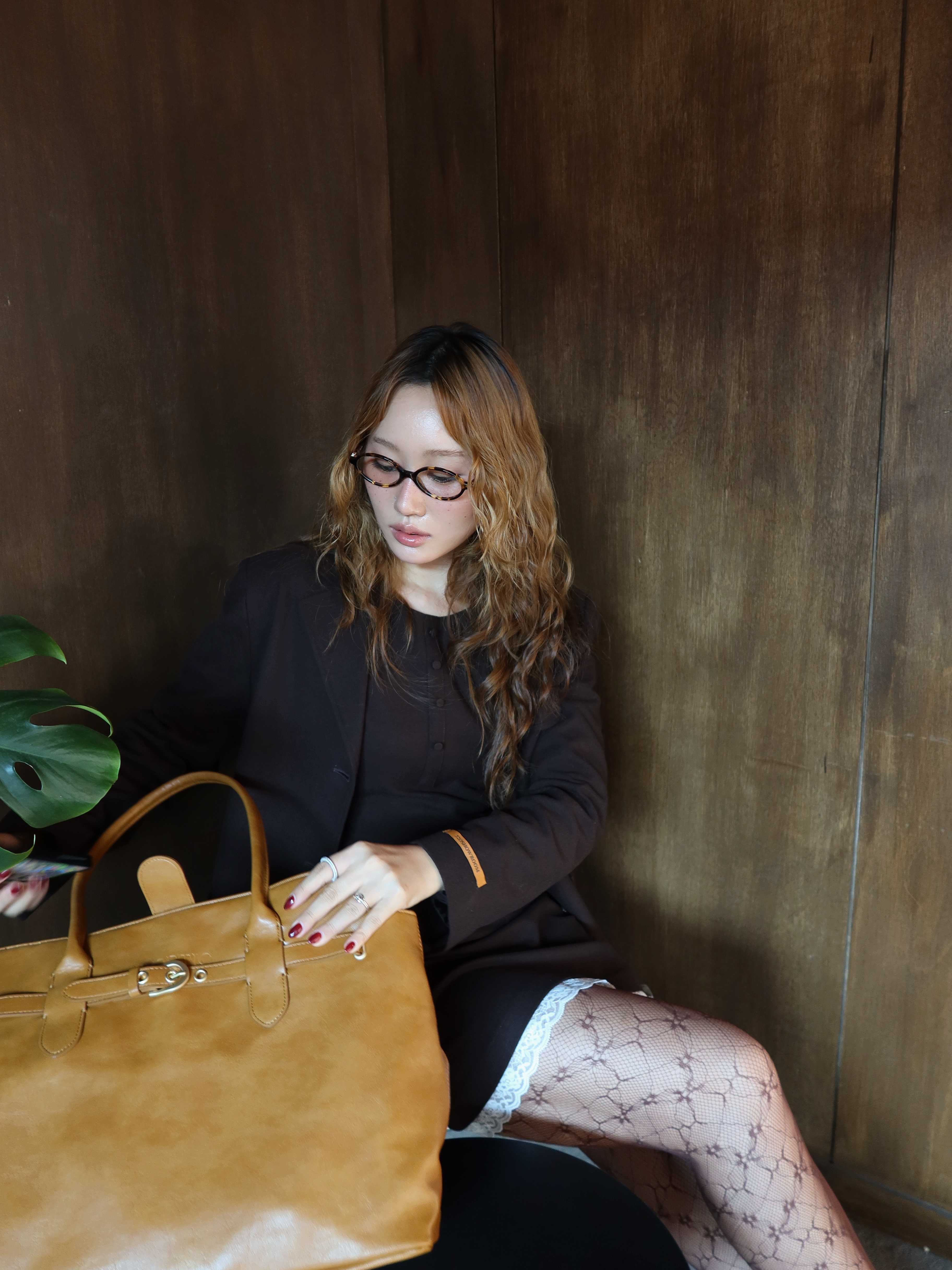 Anoetic Classic Belt Shopper Bag Caramel, (W) Miu Miu Regard Sunglasses Blue Lenses Honey Tortoiseshell Acetate Standard fit 착용 스타일 - 2