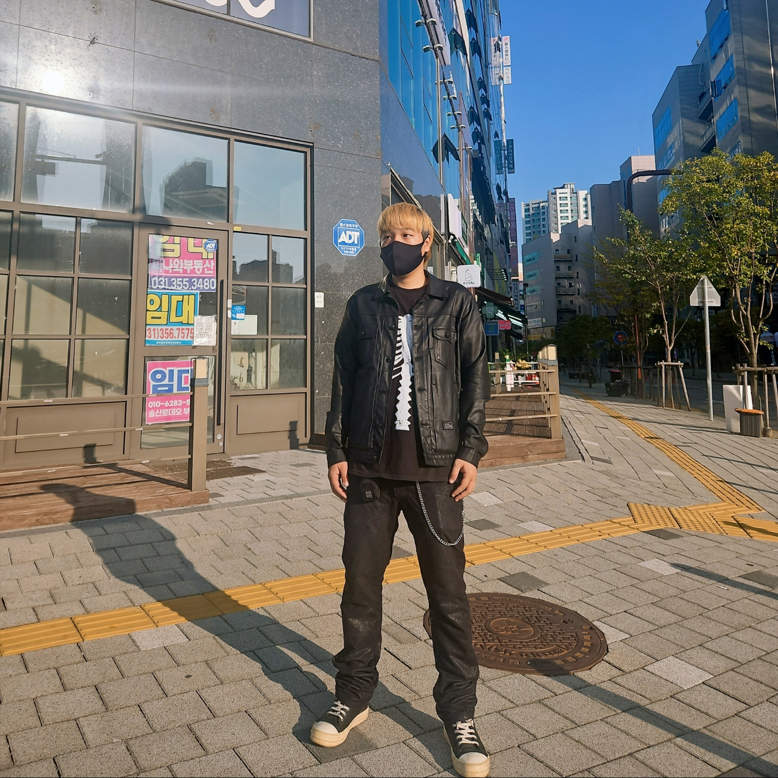 Rick Owens Luxor Low Sneakers Black Milk, Rick Owens Lido Low Sneaks Black Milk 착용 스타일 - 1