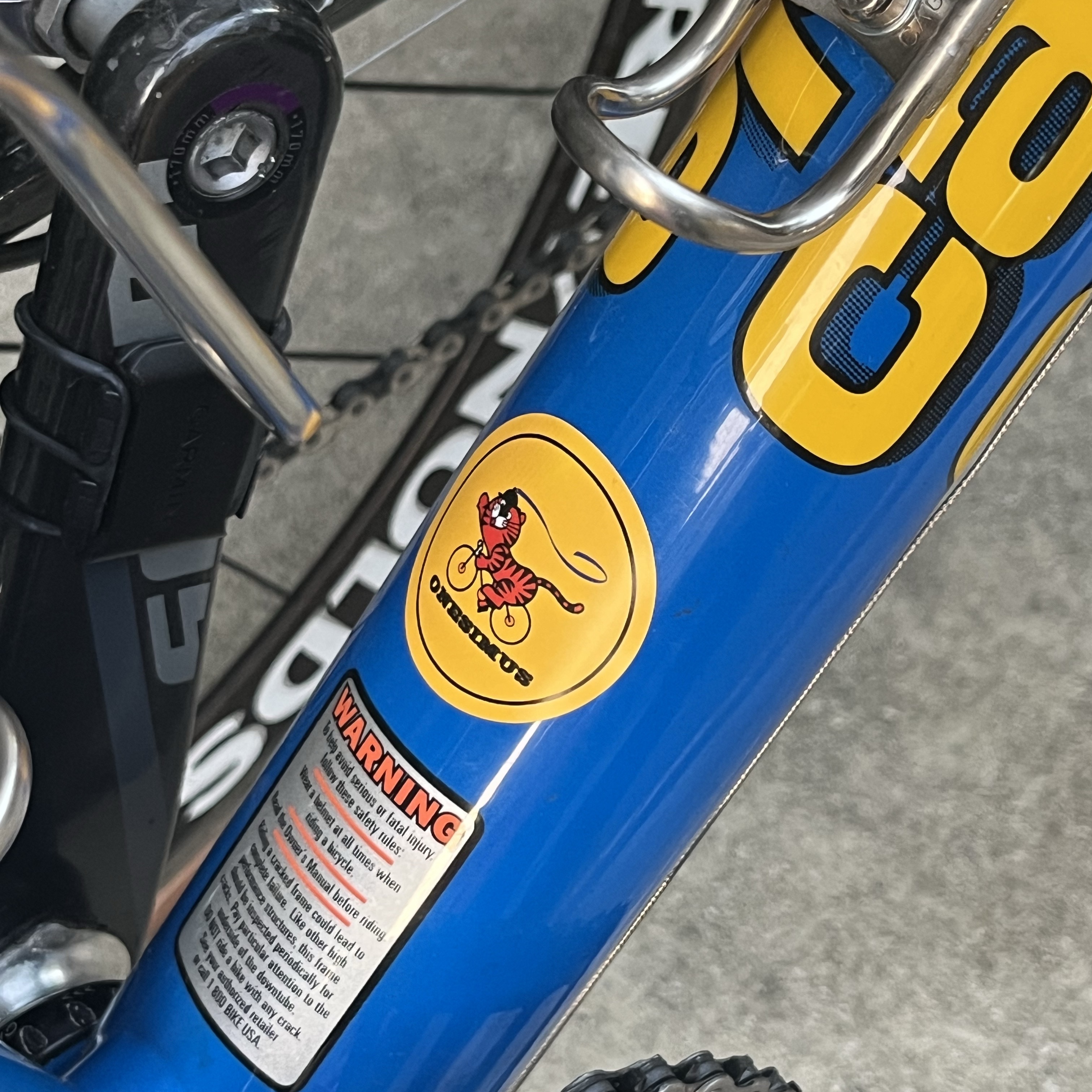 Adidas Velosamba Vegan Cycling Core Black 착용 스타일 - 4