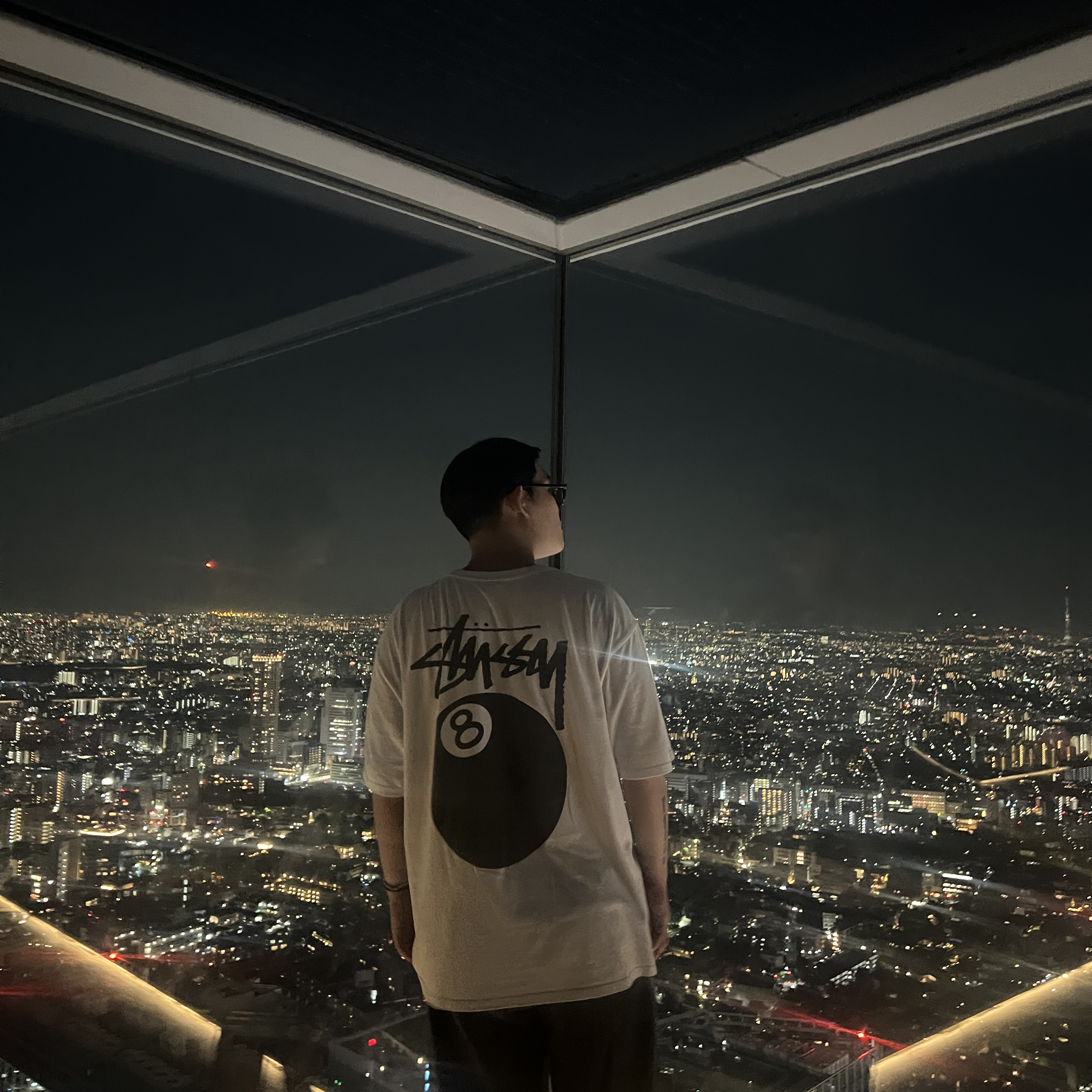Stussy 8 Ball T-Shirt White - 22SS 착용 스타일