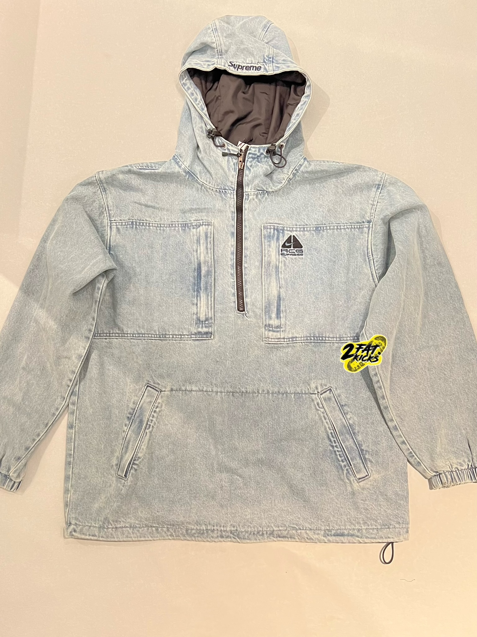 Supreme x Nike ACG Denim Pullover Washed Blue - 22FW, Supreme x Nike ACG Denim Pullover Black - 22FW 착용 스타일 - 9