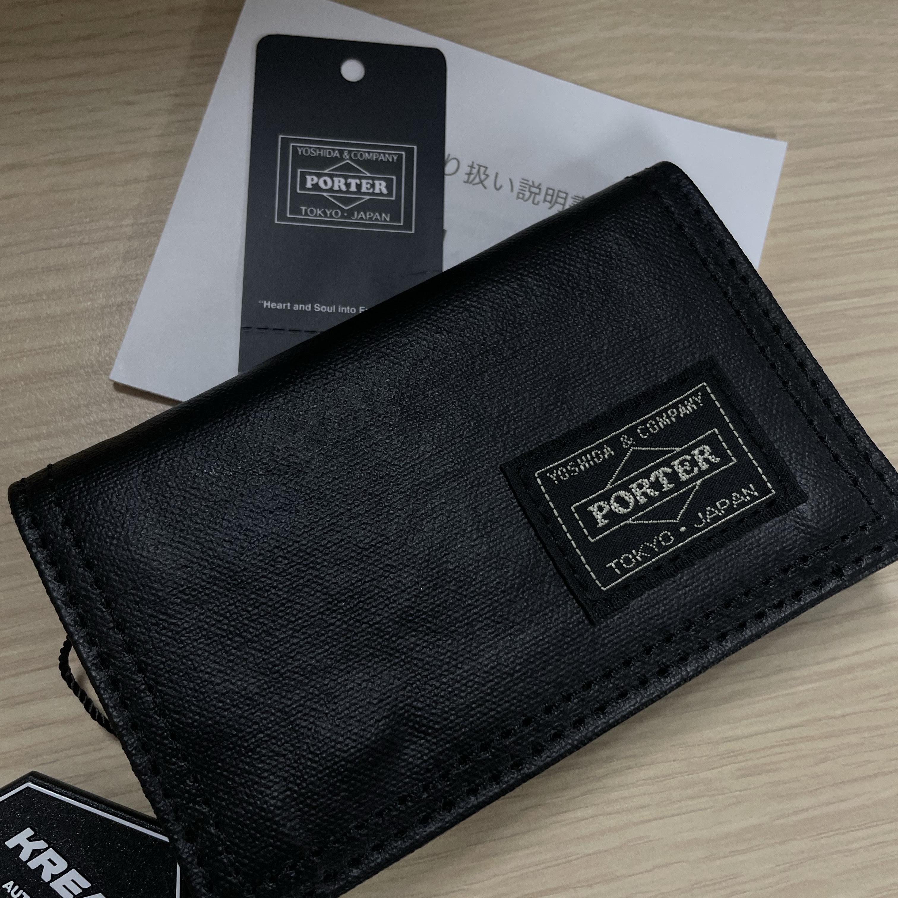 Porter Free Style Card Case Black 착용 스타일 - 1