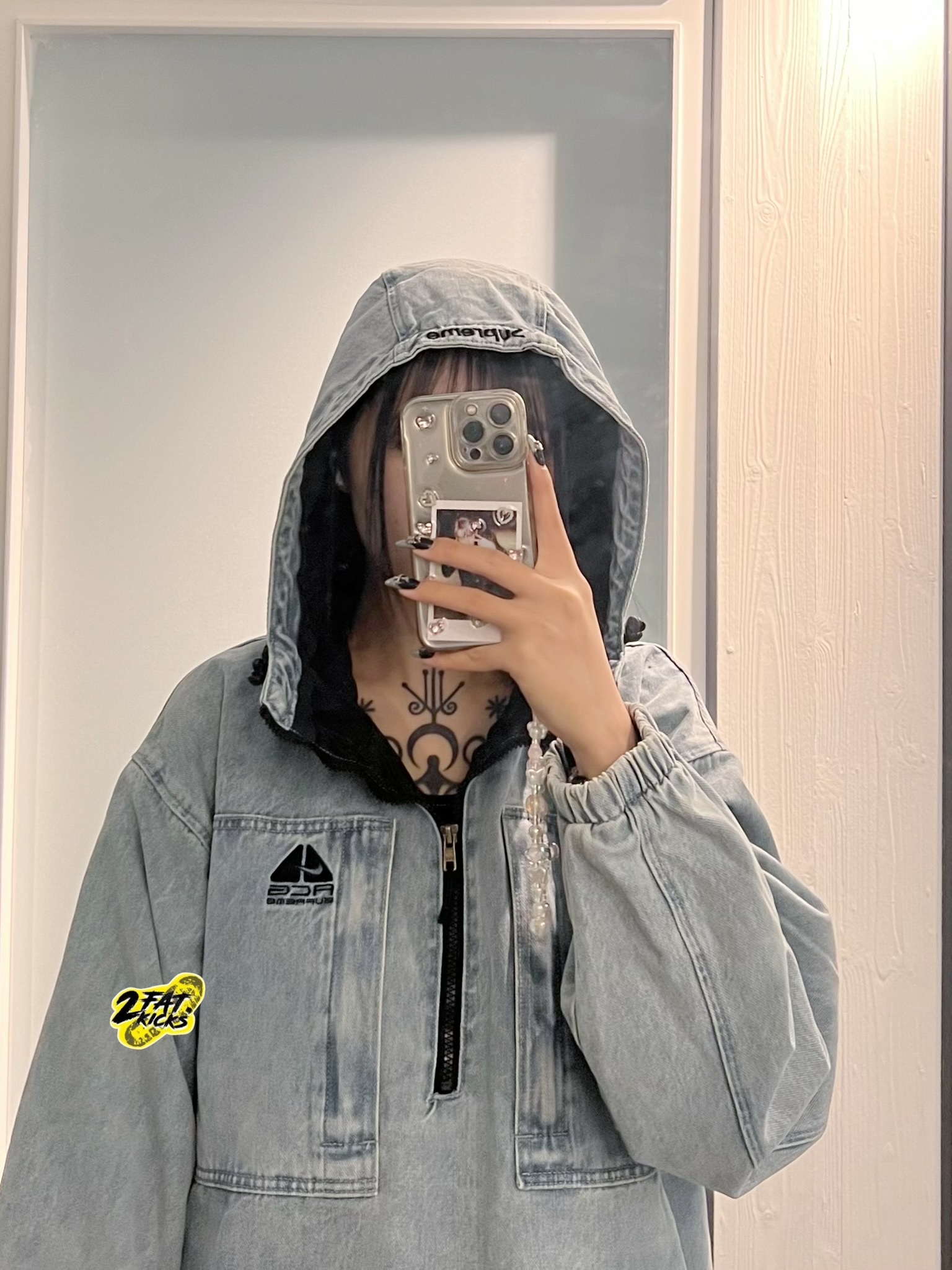 Supreme x Nike ACG Denim Pullover Washed Blue - 22FW, Supreme x Nike ACG Denim Pullover Black - 22FW 착용 스타일 - 3