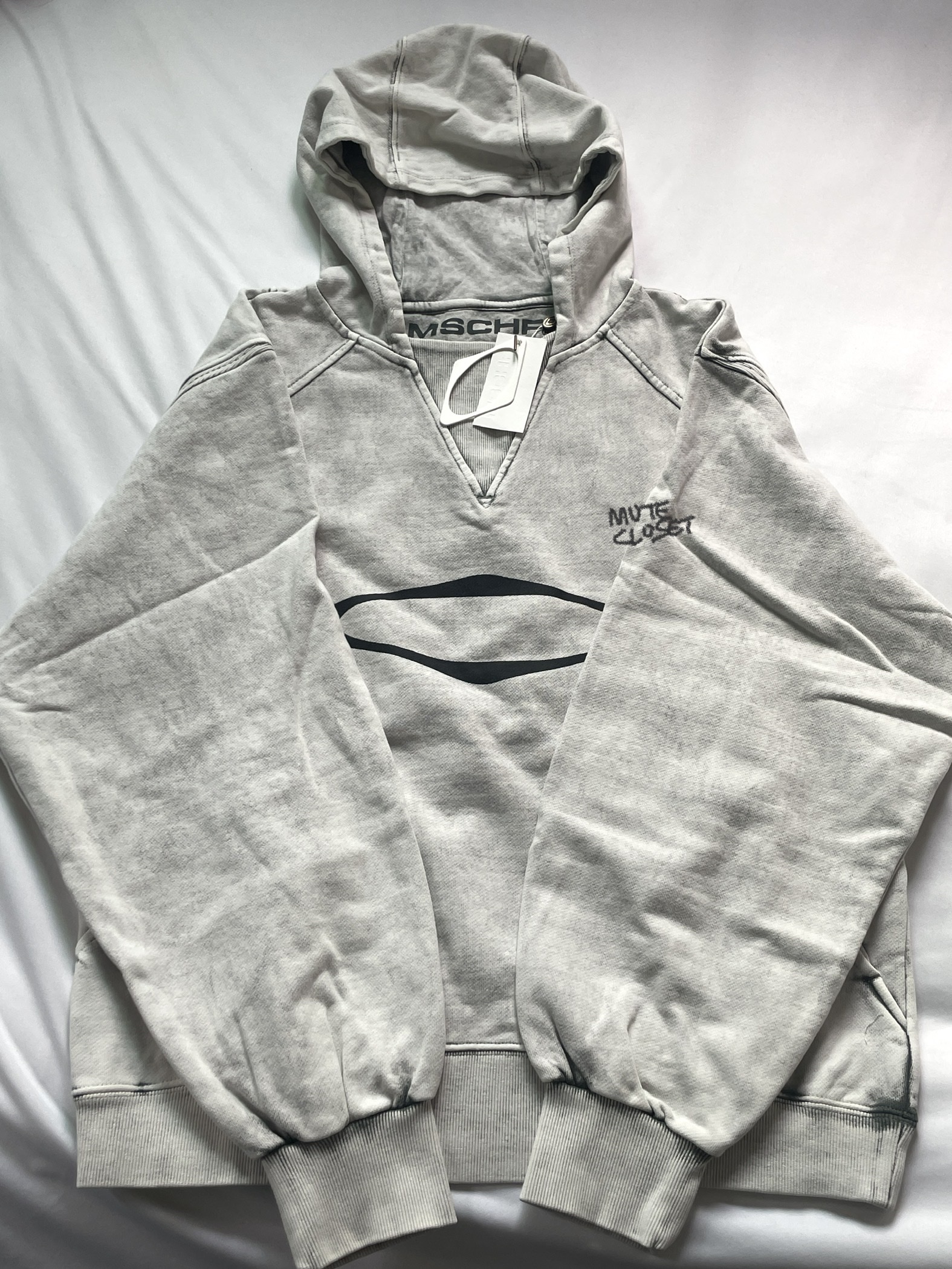 (W) Mischief Bleached Pullover Hoodie Bleached Khaki 착용 스타일