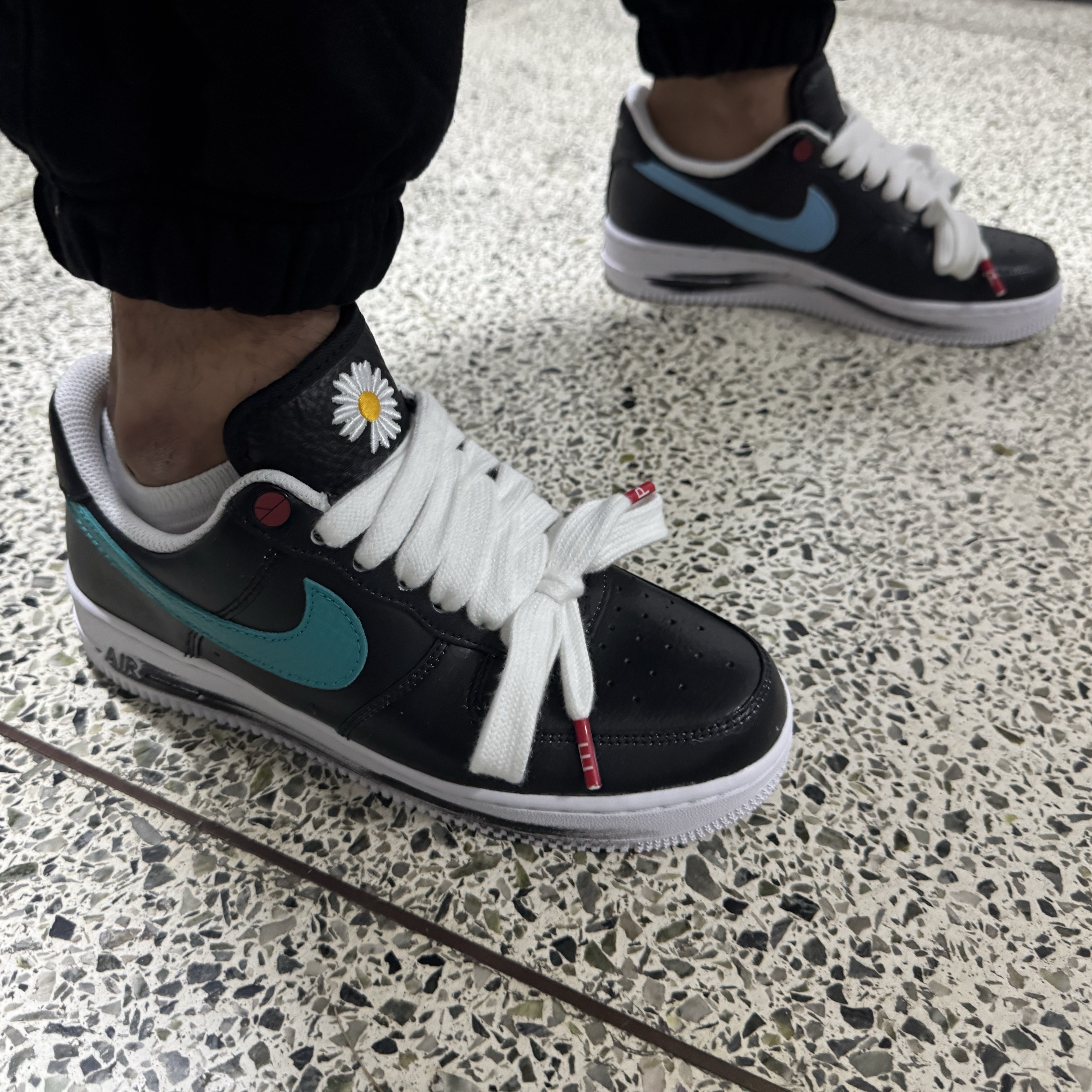 Nike x Peaceminusone Air Force 1 Low Para-Noise 3.0 Black and Multicolor 착용 스타일 - 1