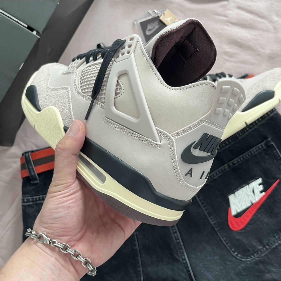 (W) Jordan 4 x A Ma Maniere Retro OG SP W.Y.W.S., Playmobil Starbucks Buddy Set (9 Pack) 착용 스타일 - 3