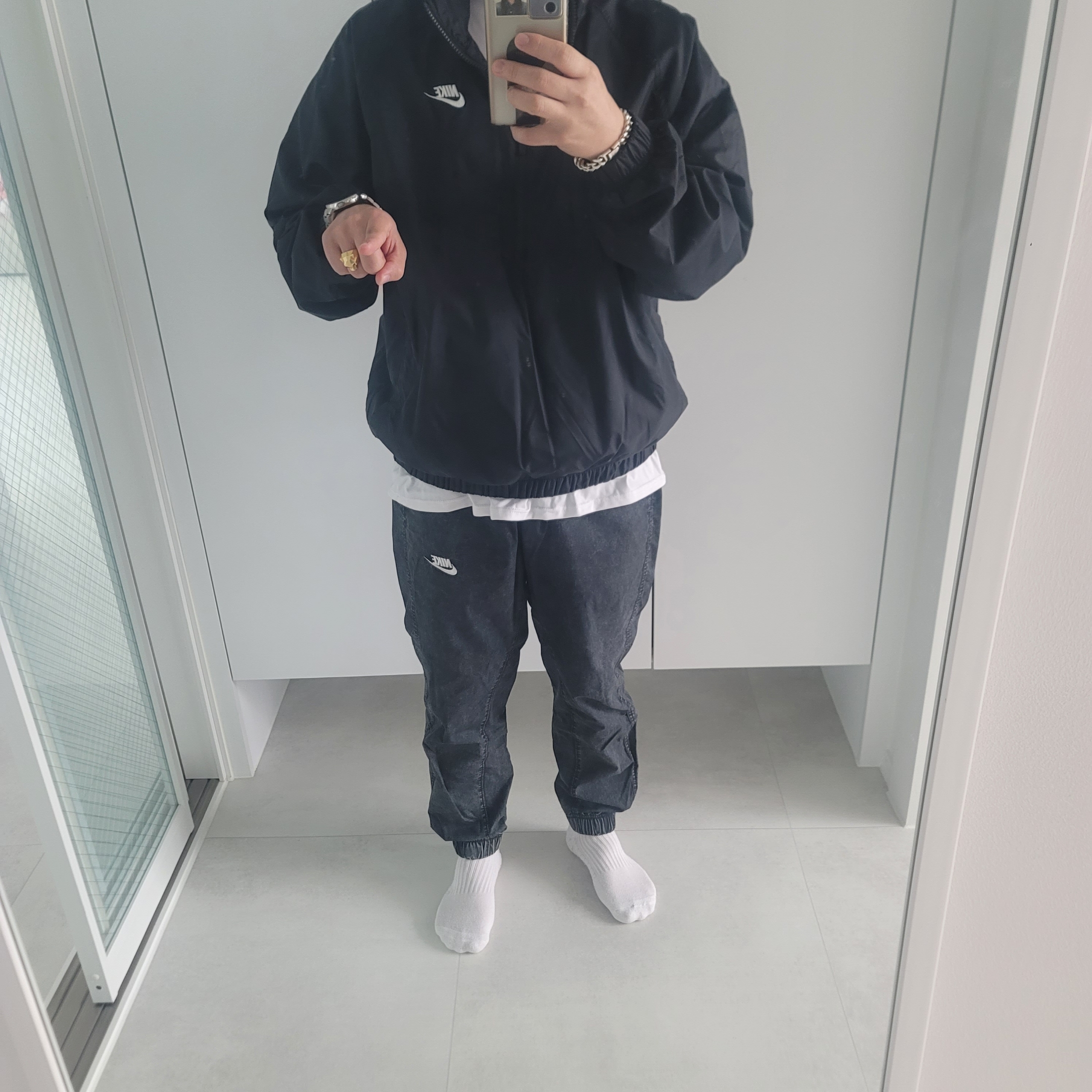 Nike NSW Unlined Woven Windrunner Anorak Jacket Black - Asia, Nike Club+ Unlined Woven Jogger Black - Asia 착용 스타일