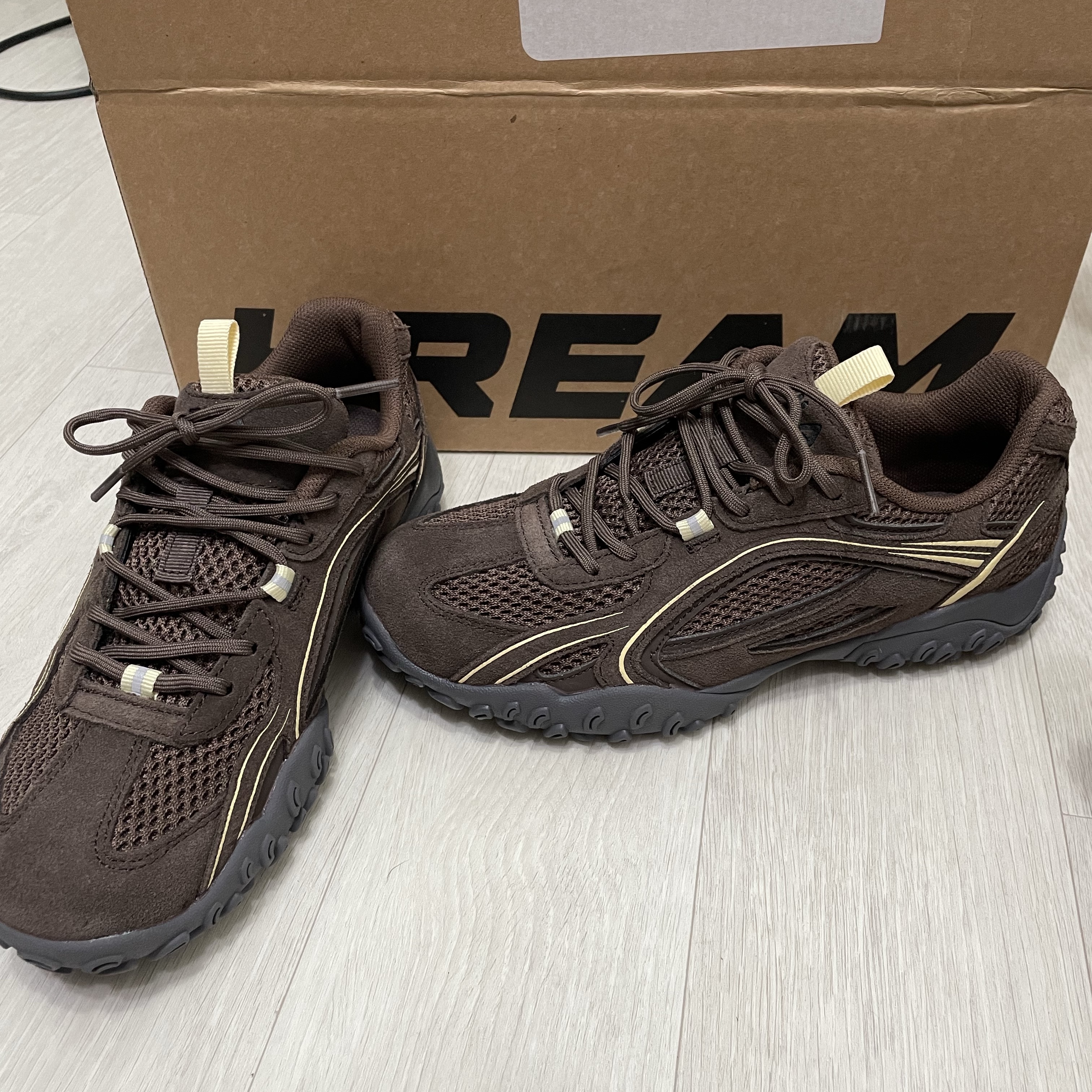 Fila Echappe Choco 착용 스타일