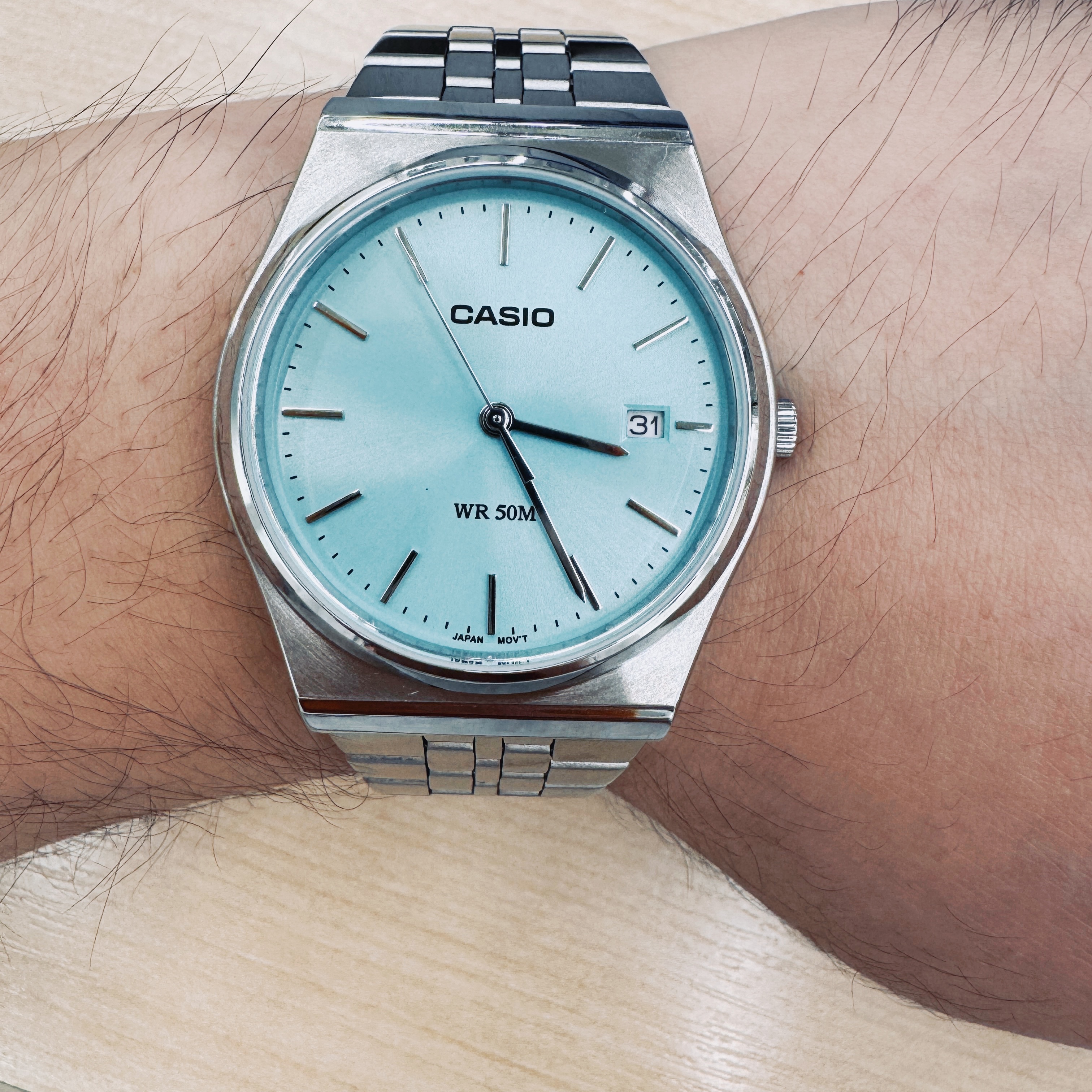 Casio MTP-B145D-2A1V 착용 스타일
