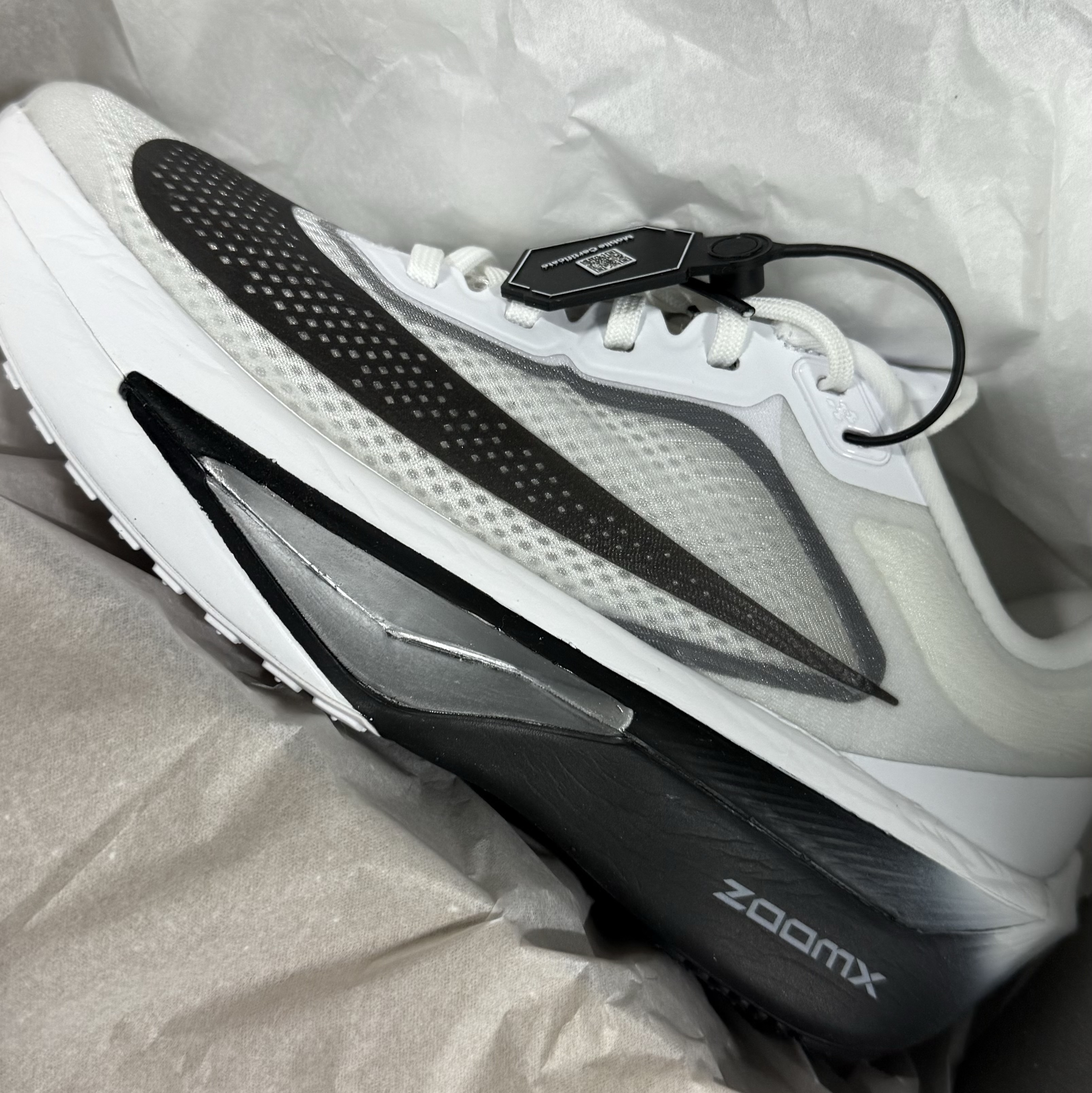Nike Zoom Fly 6 White Smoke Grey 착용 스타일