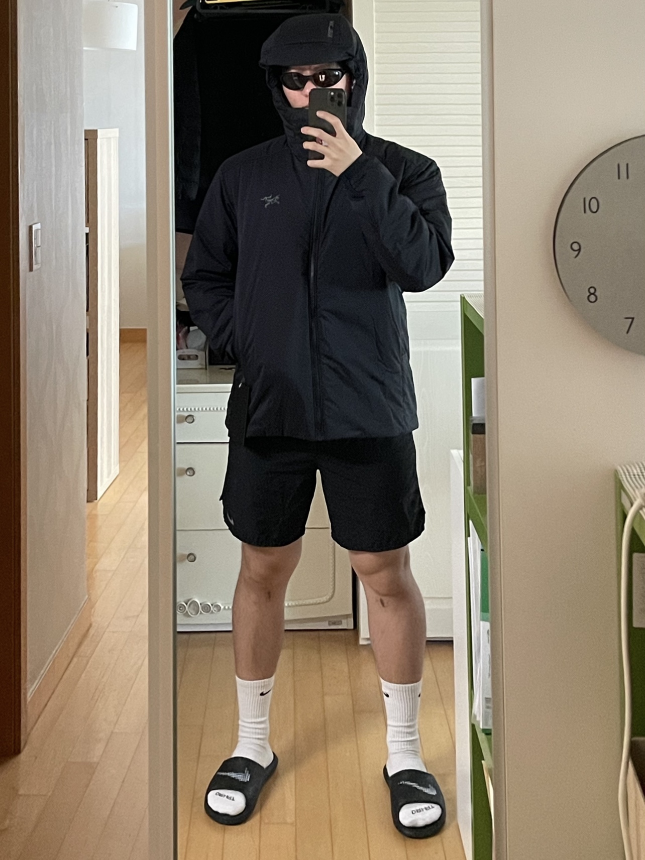 Arc'teryx Atom Heavyweight Hoody Black 착용 스타일