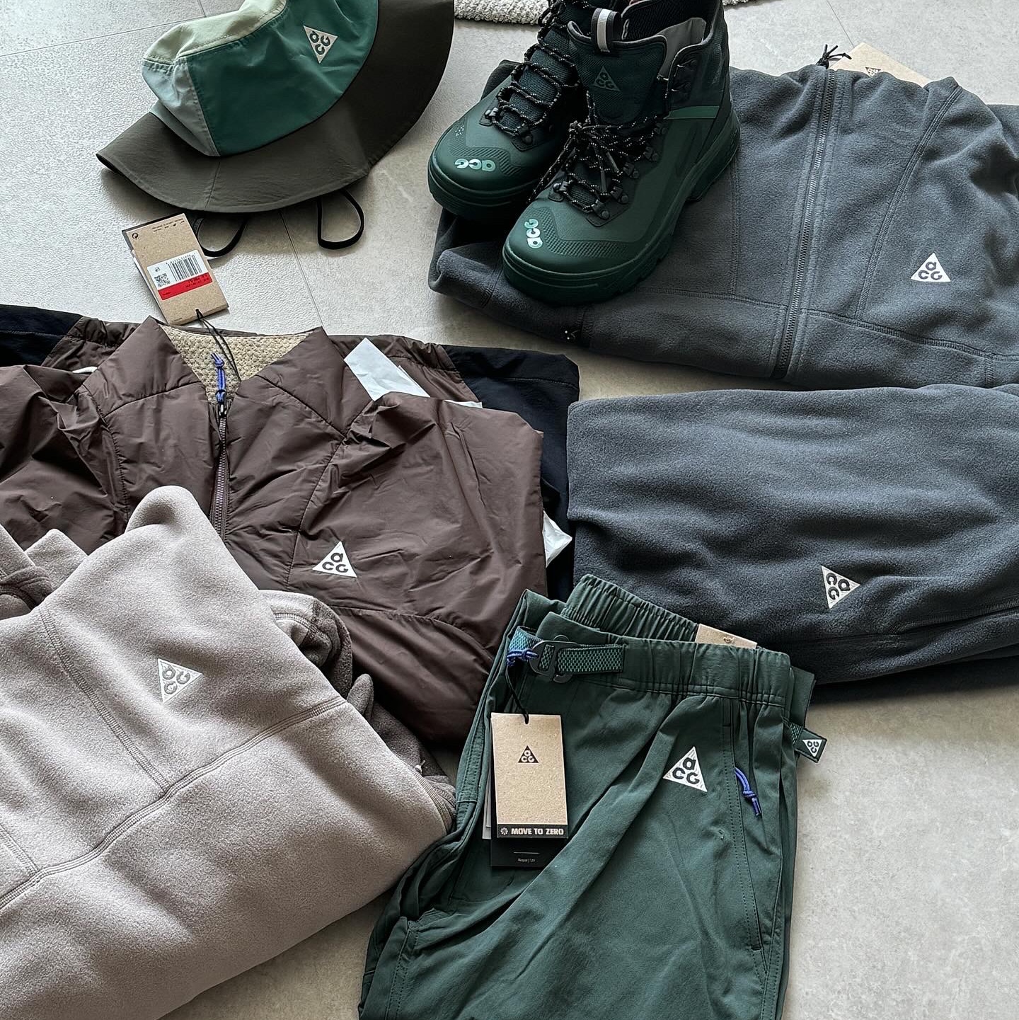 Nike NRG ACG Bucket Bicoastal, Nike ACG Air Zoom Gaiadome Gore-Tex Vintage Green 착용 스타일 - 2