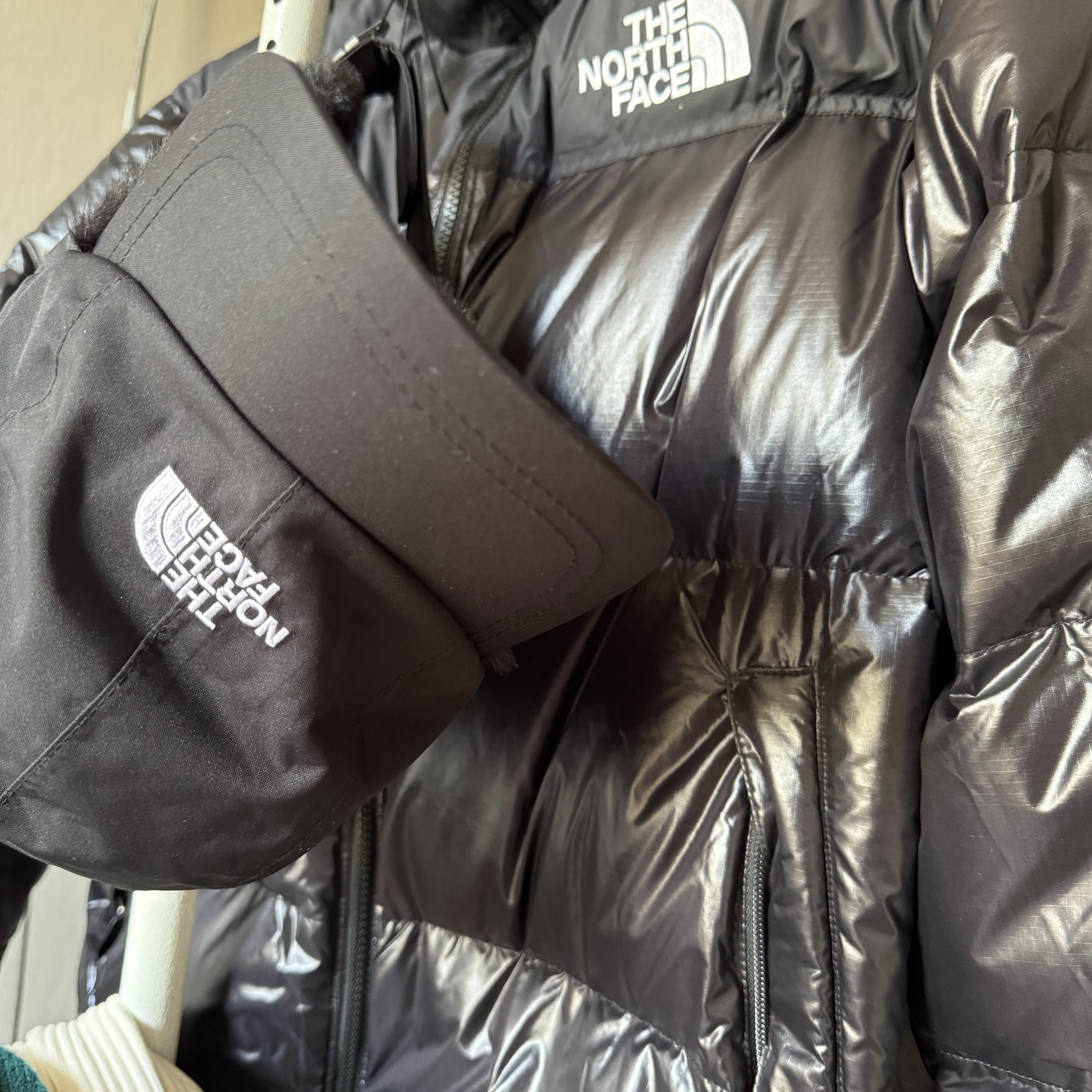 The North Face 1996 Eco Nuptse Jacket Real Black 착용 스타일