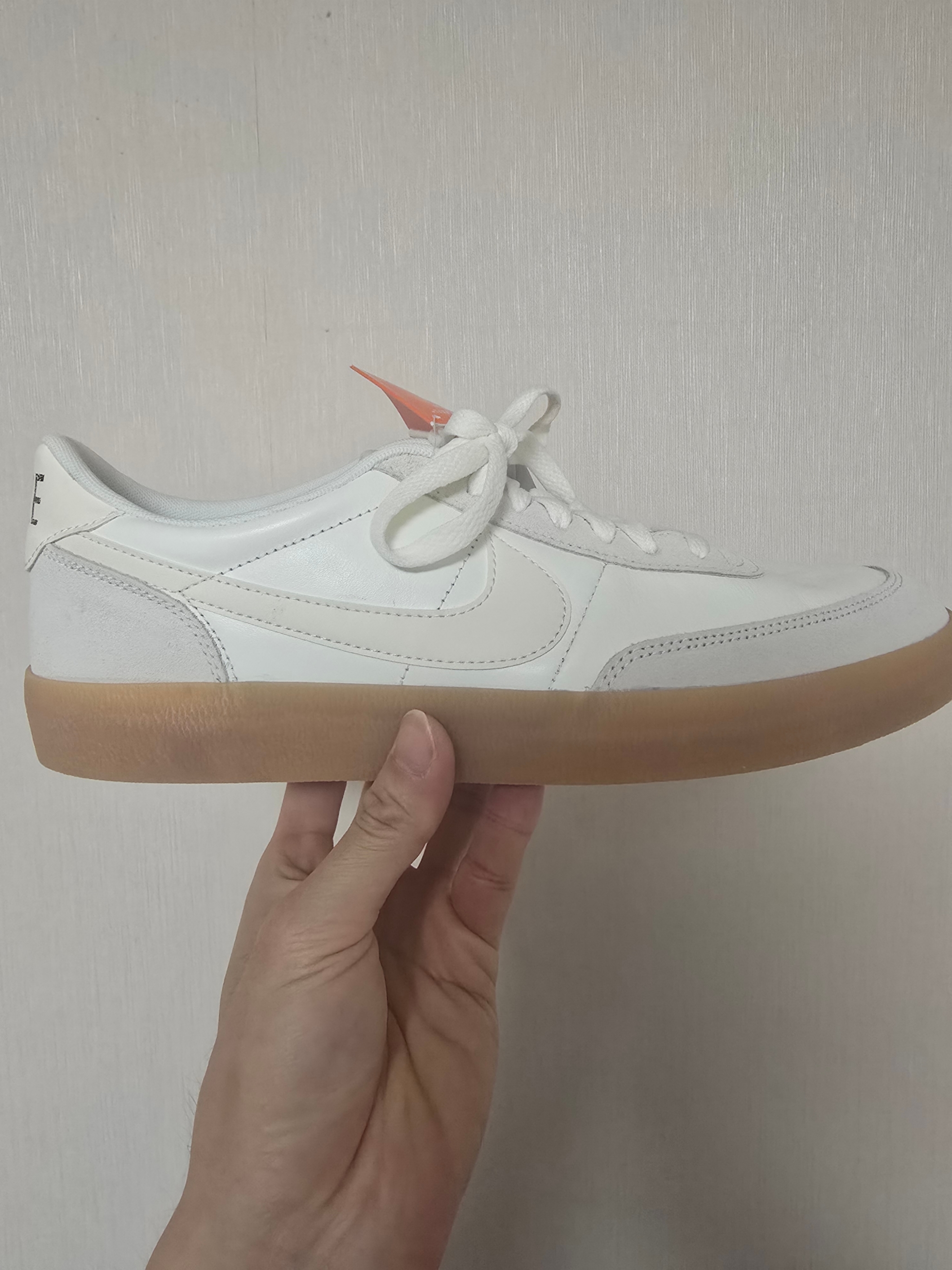 Nike Killshot 2 Leather Sail Gum 착용 스타일 - 1
