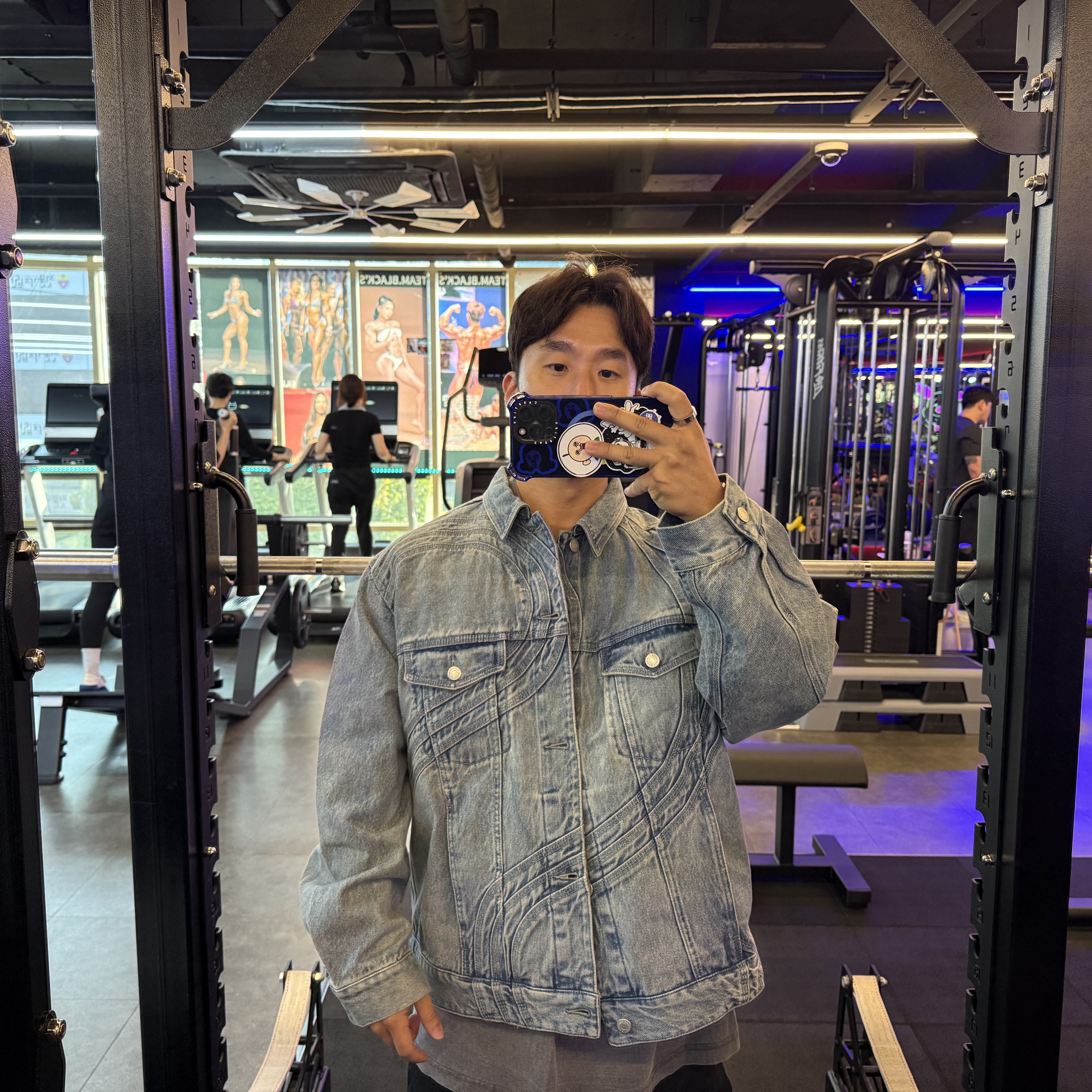 Supreme S Logo Denim Trucker Jacket Washed Blue - 24SS 착용 스타일 - 1