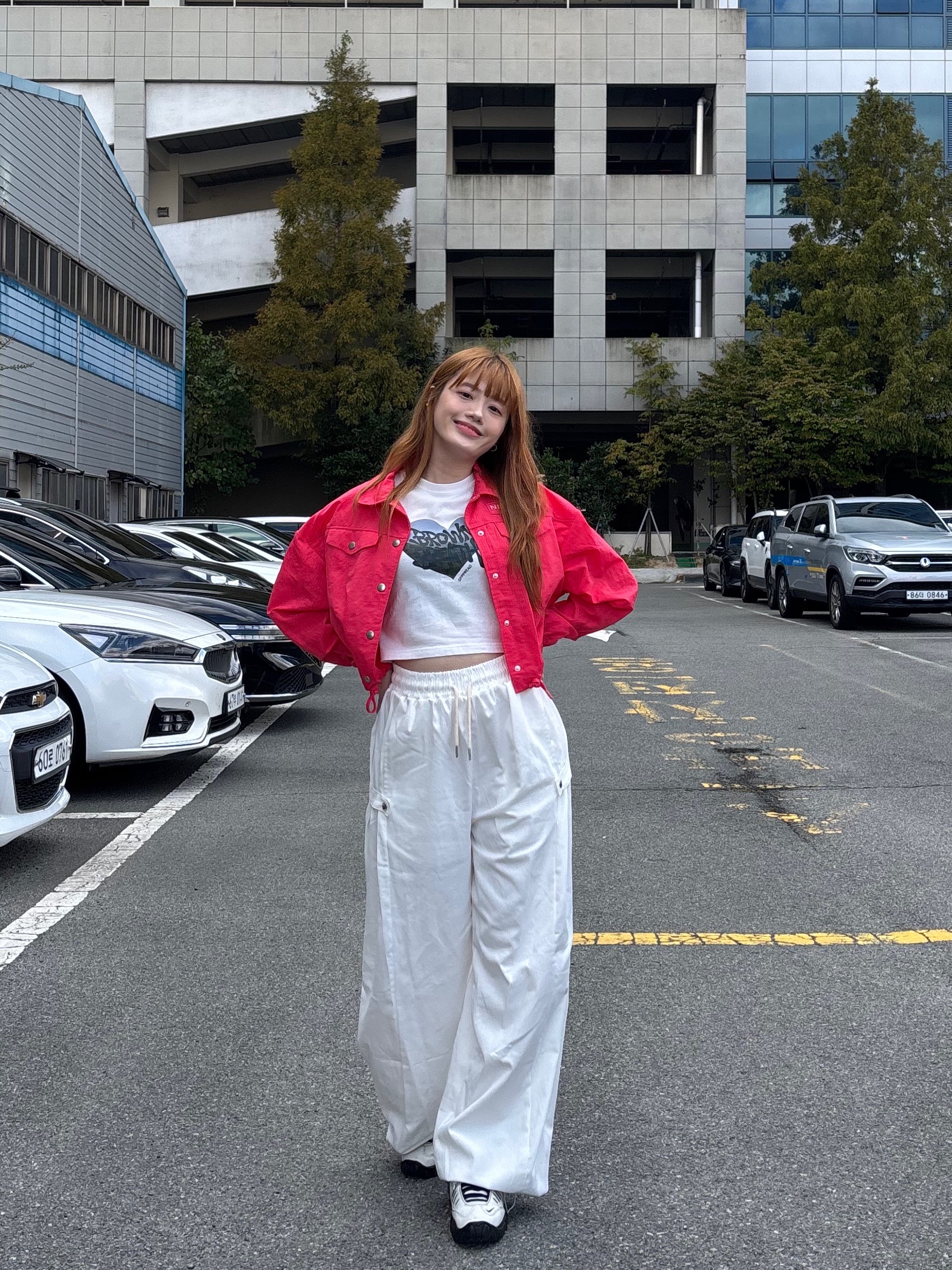 Nike x Ambush Air Adjust Force SP Summit White and Black, (W) Nike Air Modest Cropped Woven Jacket Black White - Asia 착용 스타일 - 1