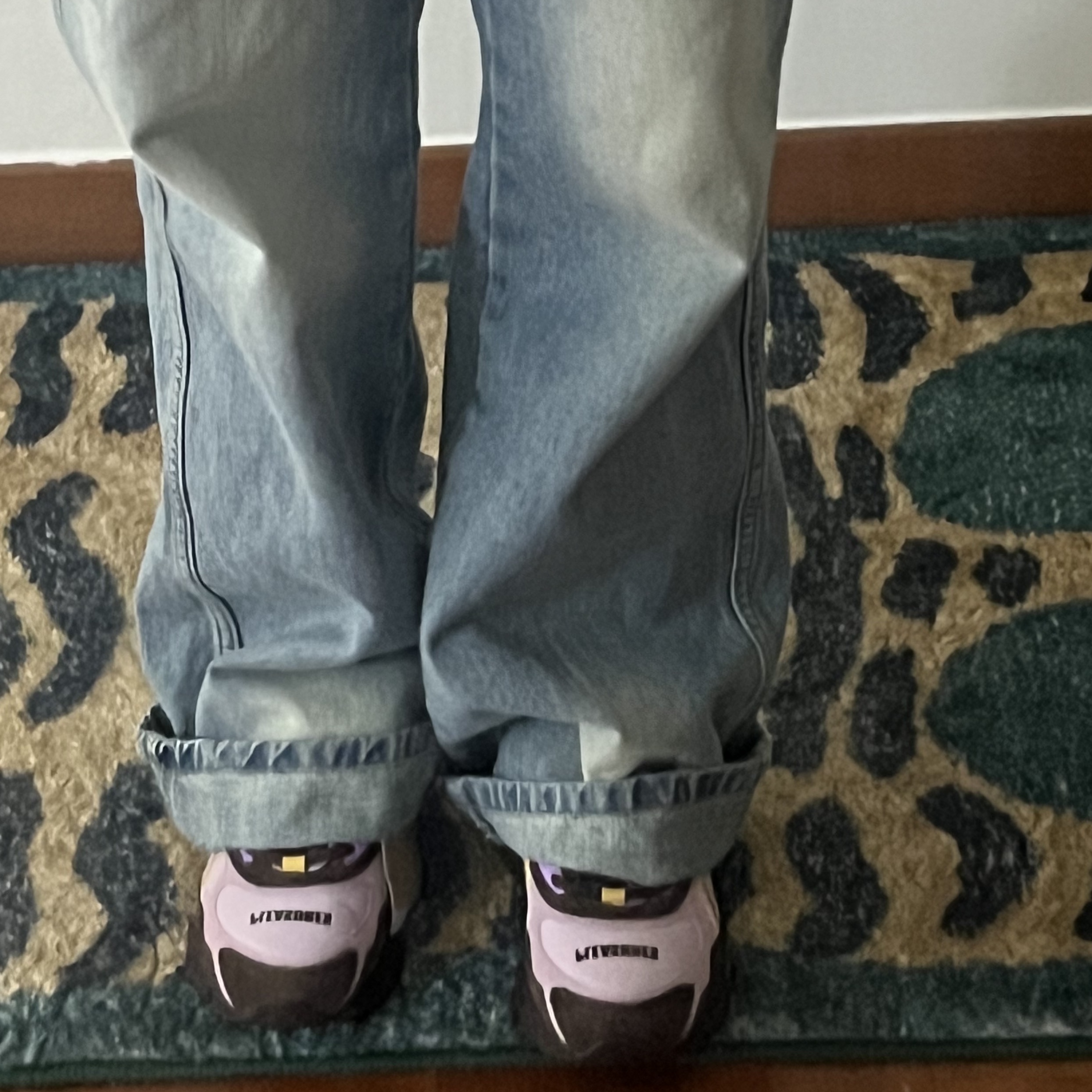 Asics x Pleasures Gel-NYC Barely Rose Lavender Glow 착용 스타일 - 2