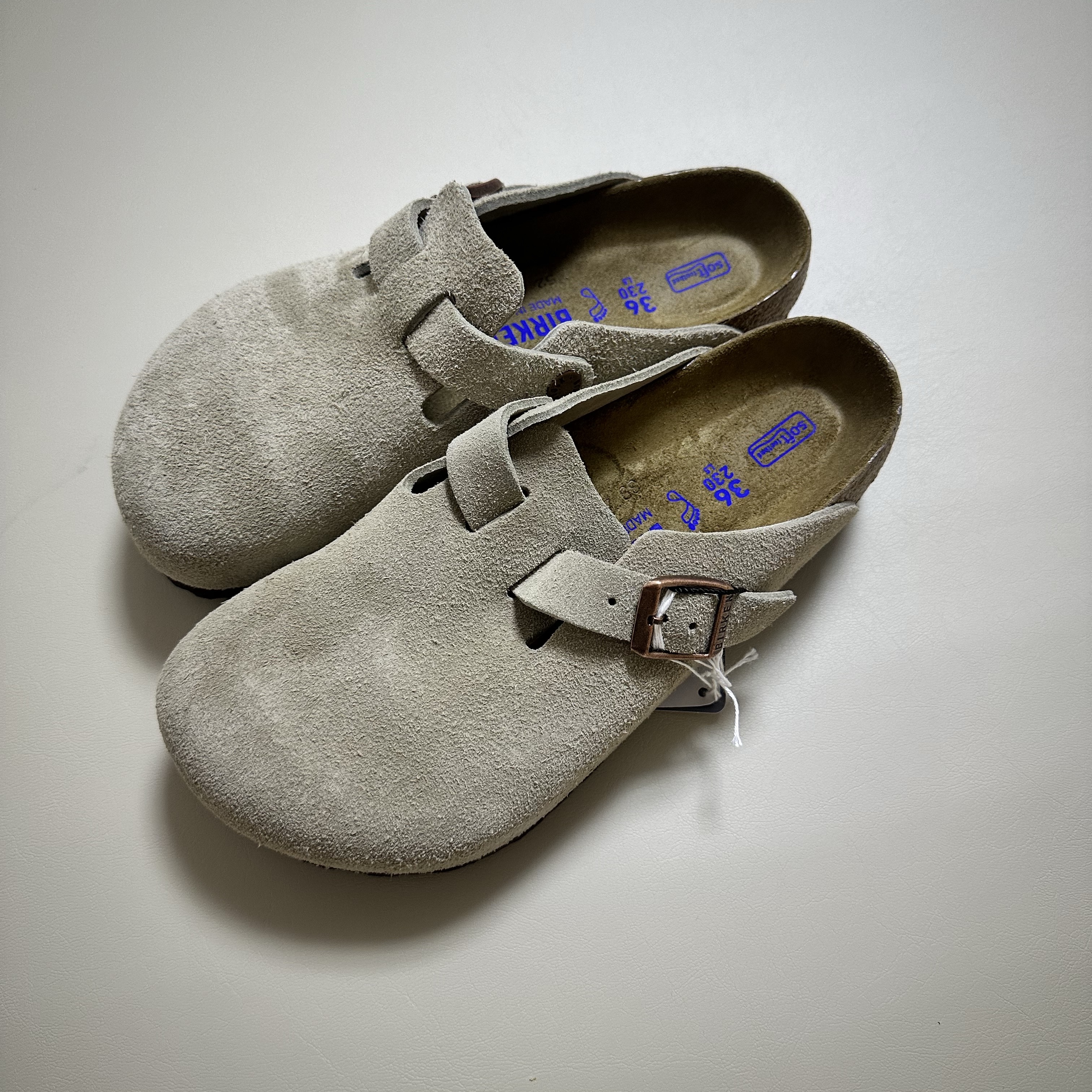 Birkenstock Boston Soft Footbed Taupe - Regular 착용 스타일