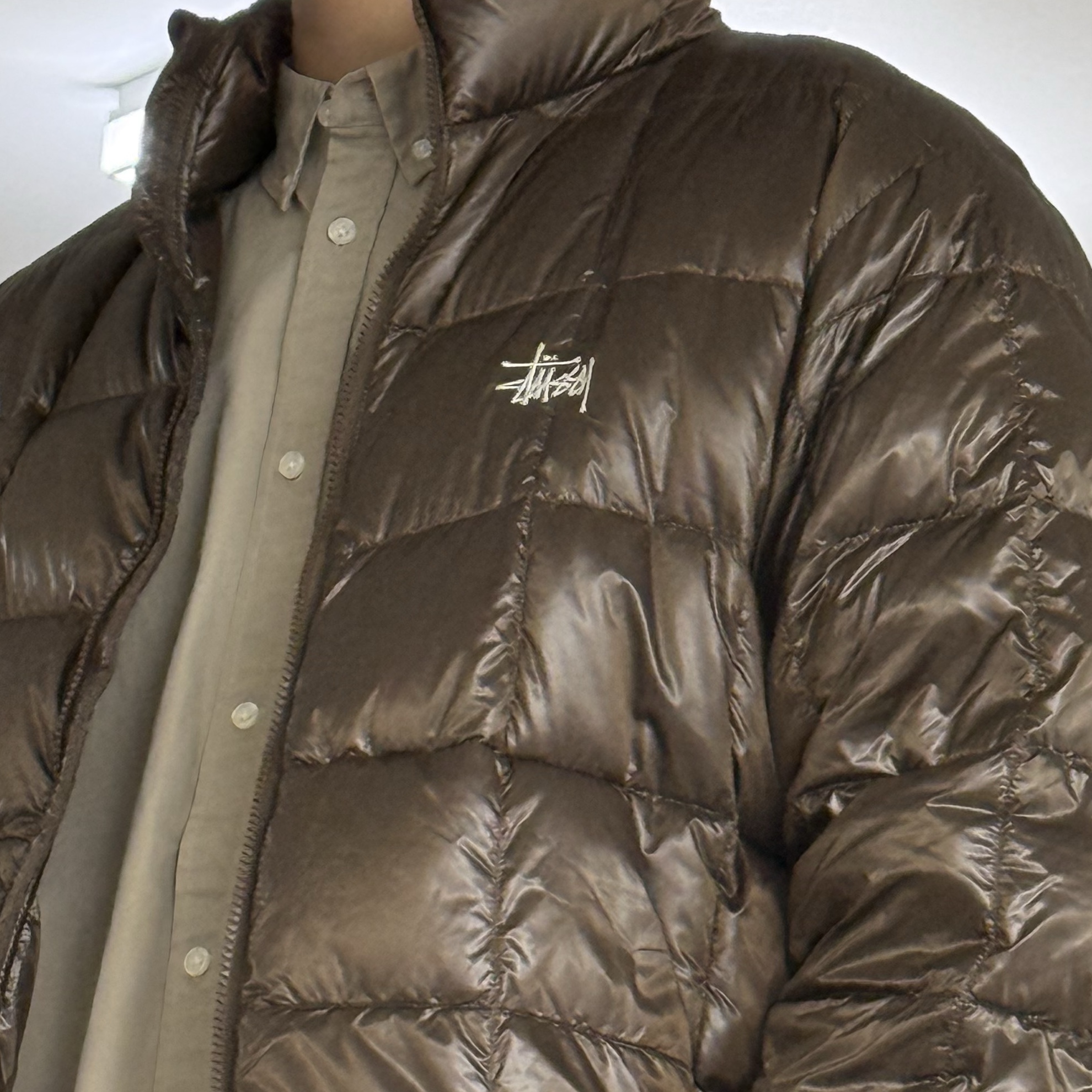 Stussy Midweight Puffer Brown, Supreme Small Box Shirt Light Tan - 24FW 착용 스타일