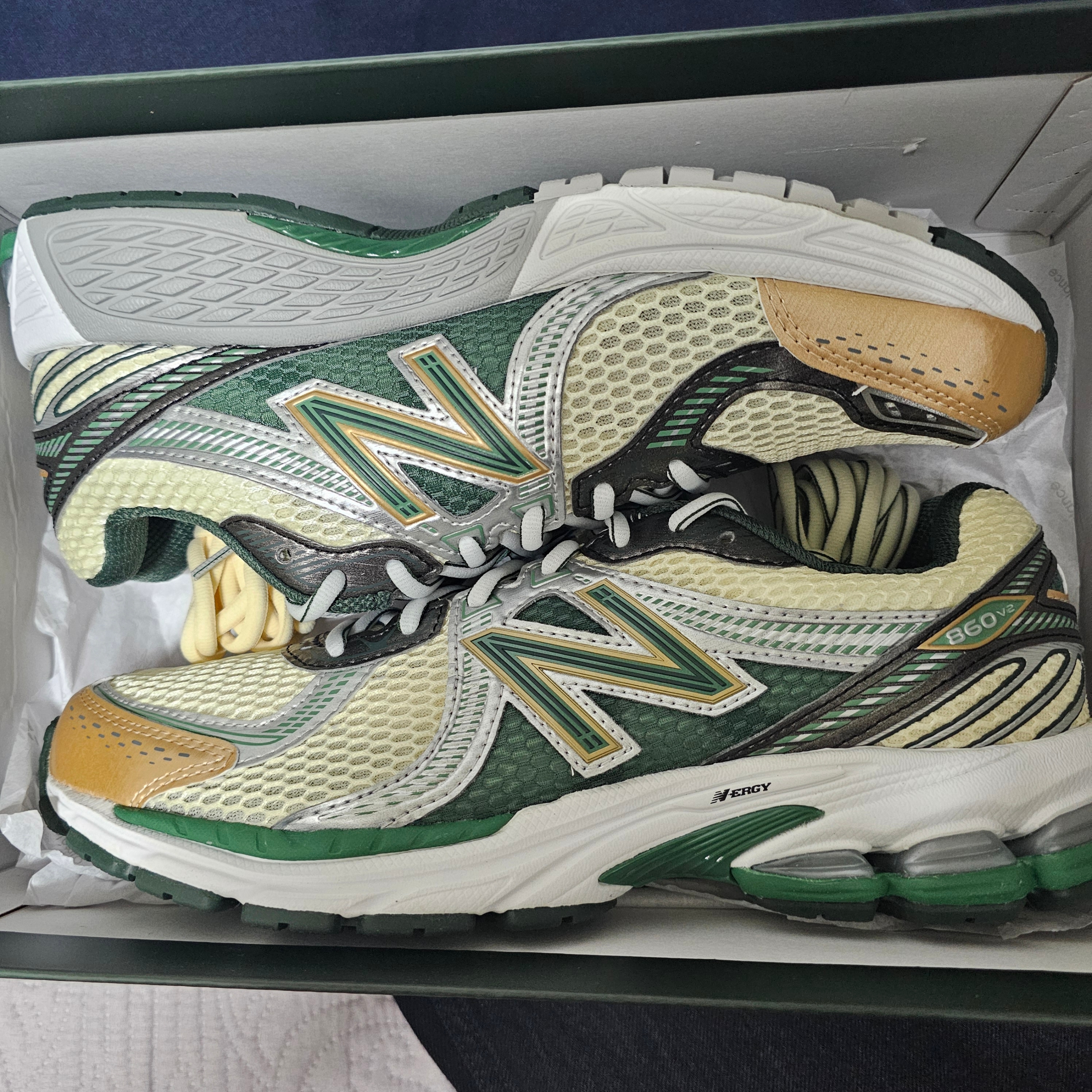 New Balance x Aime Leon Dore 860v2 Green 착용 스타일