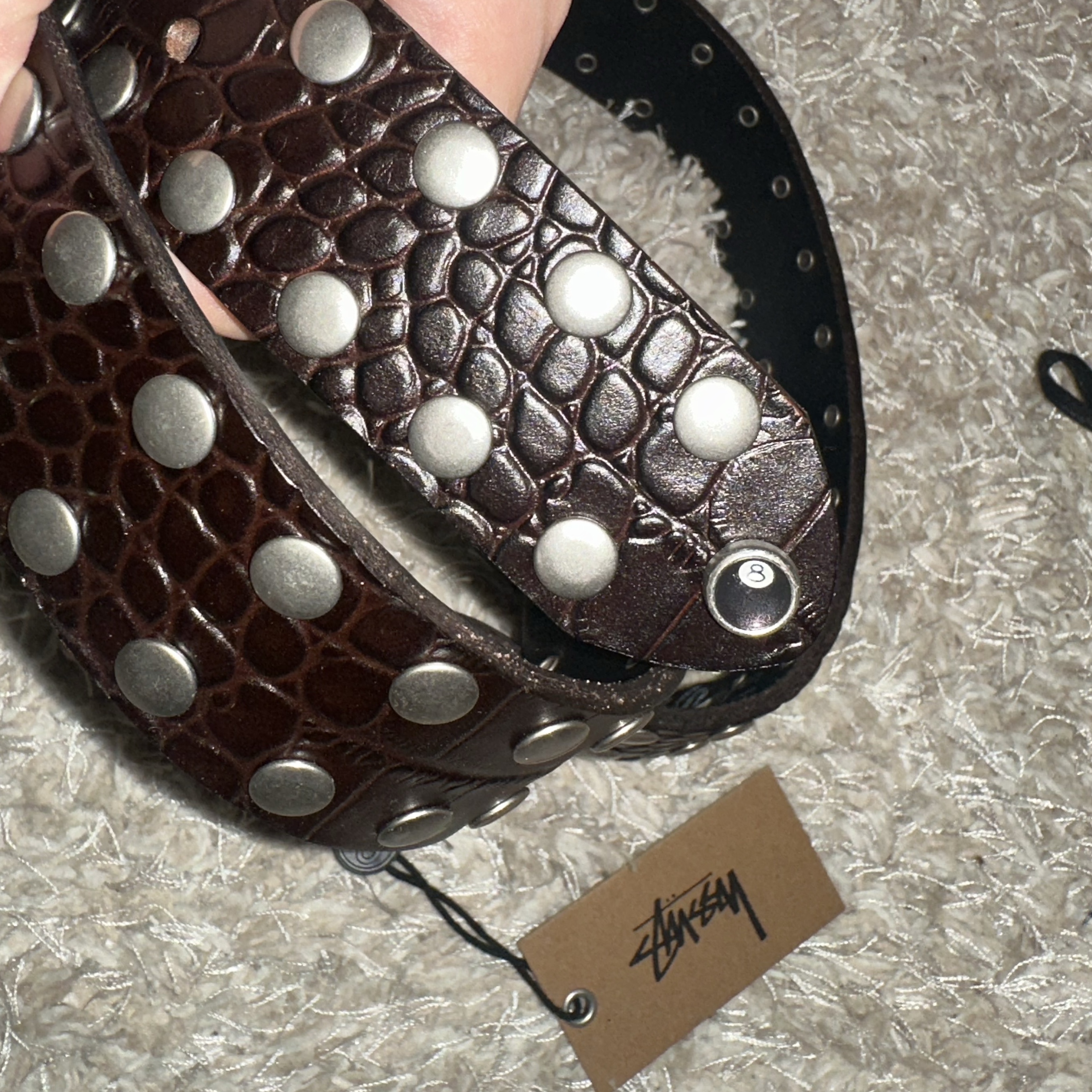Stussy 8 Ball Studded Belt Black, Stussy 8 Ball Studded Belt Bone 착용 스타일 - 2