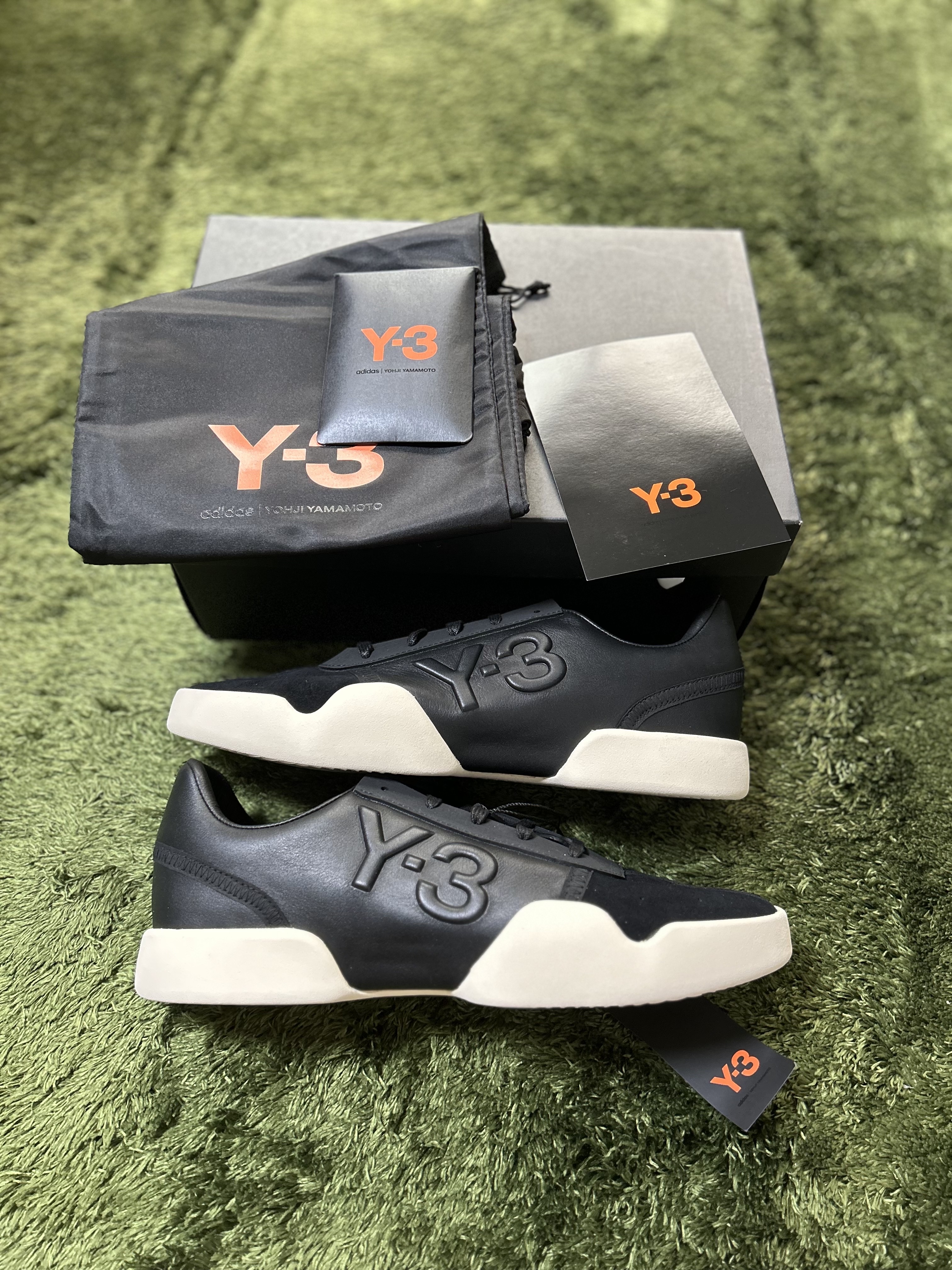 Y-3 Yunu Black 착용 스타일 - 1