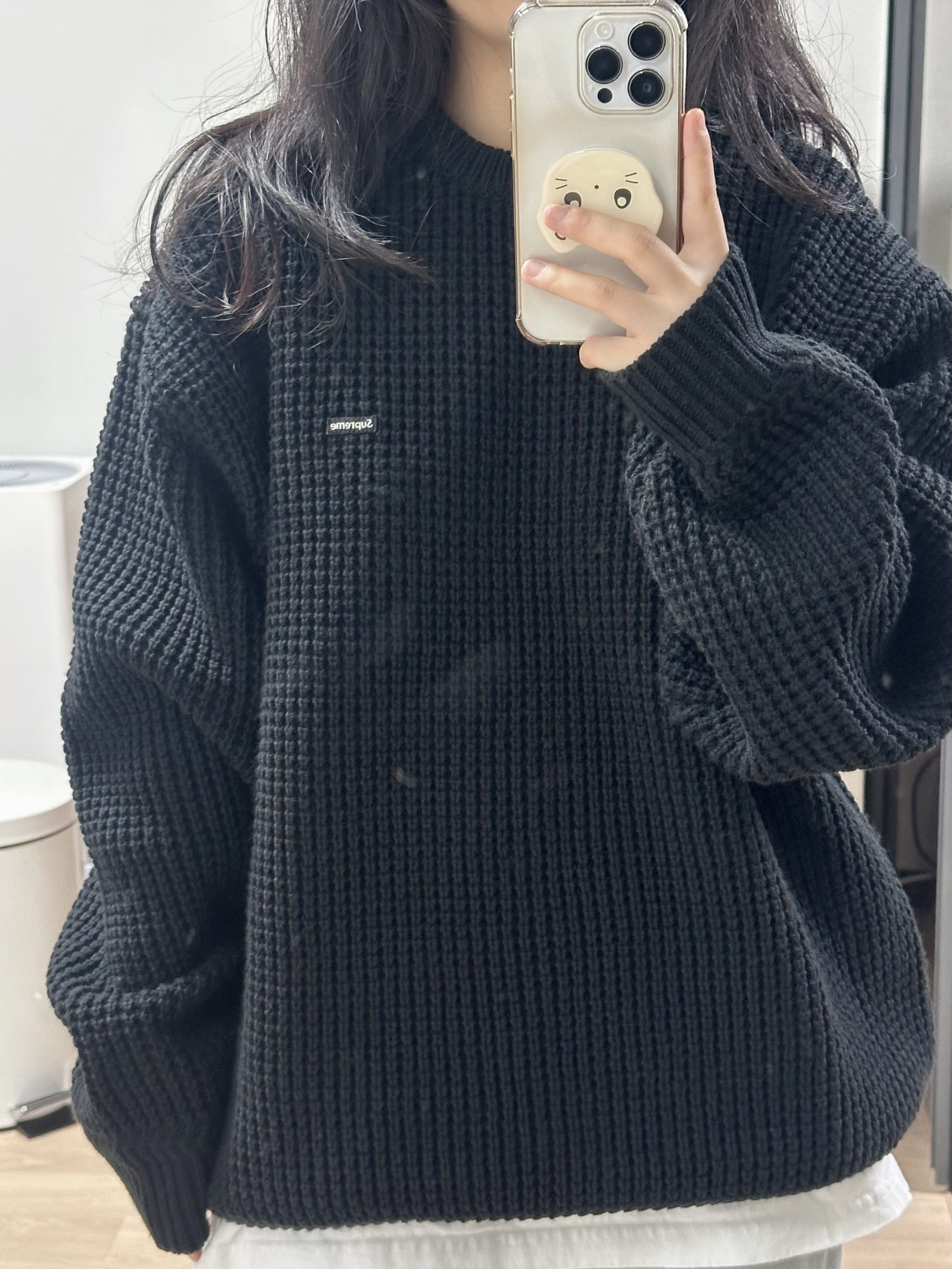Supreme Waffle Small Box Sweater Black - 24FW 착용 스타일 - 2