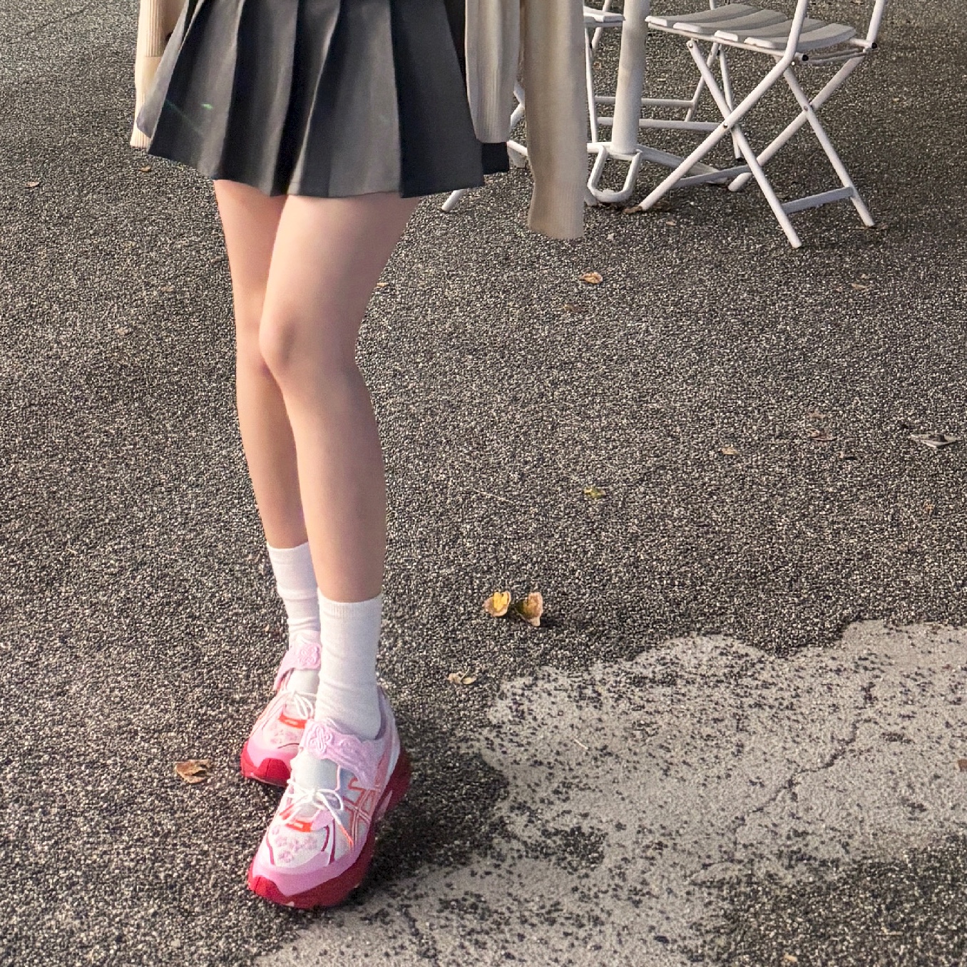Asics x Cecilie Bahnsen GT-2160 White Habanero 착용 스타일 - 2