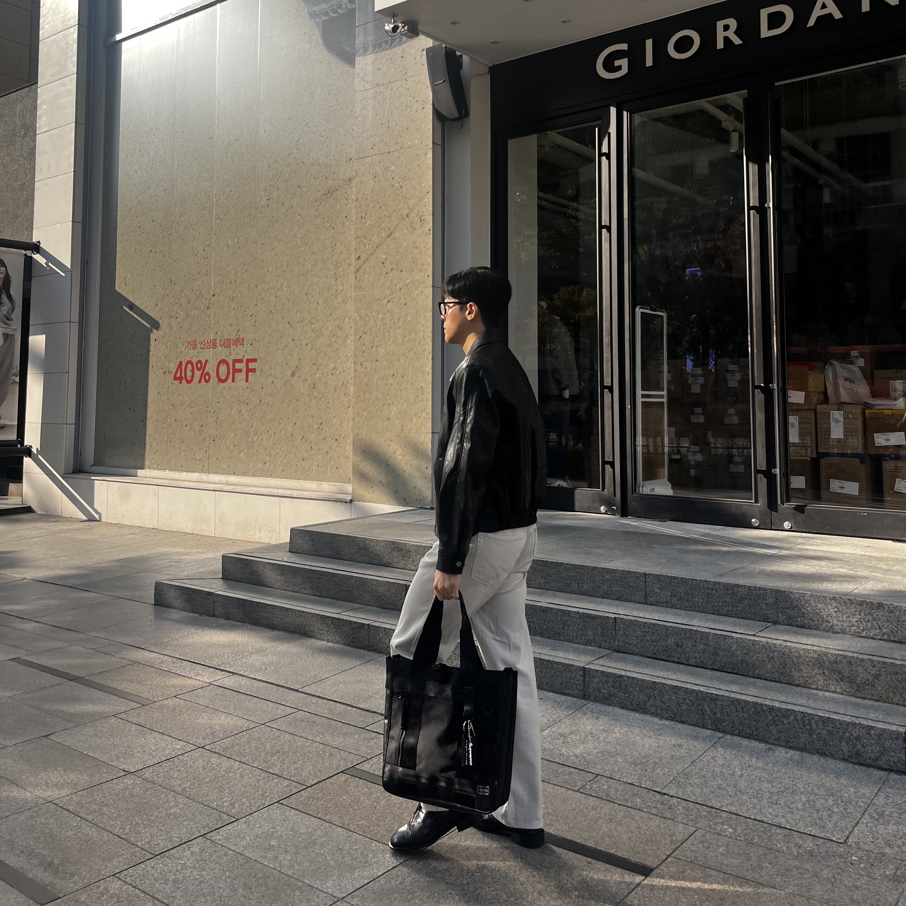 Porter Heat 2Way Tote Bag Black, Supreme Floating Keychain Black - 23FW 착용 스타일