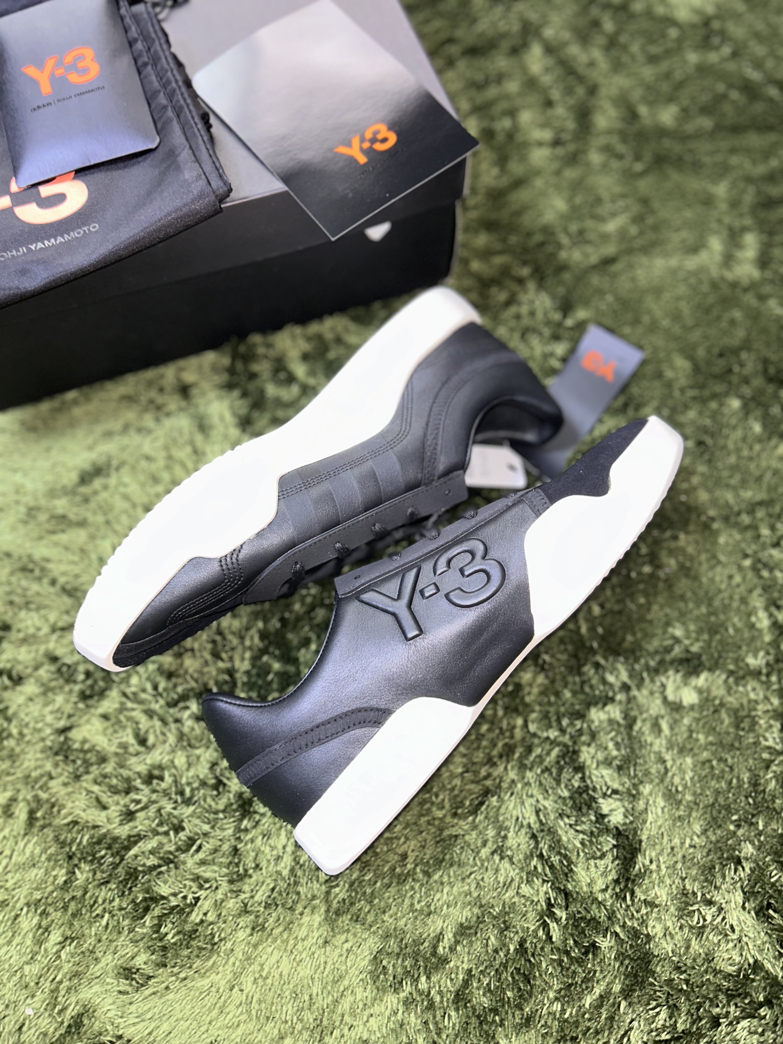 Y-3 Yunu Black 착용 스타일 - 6