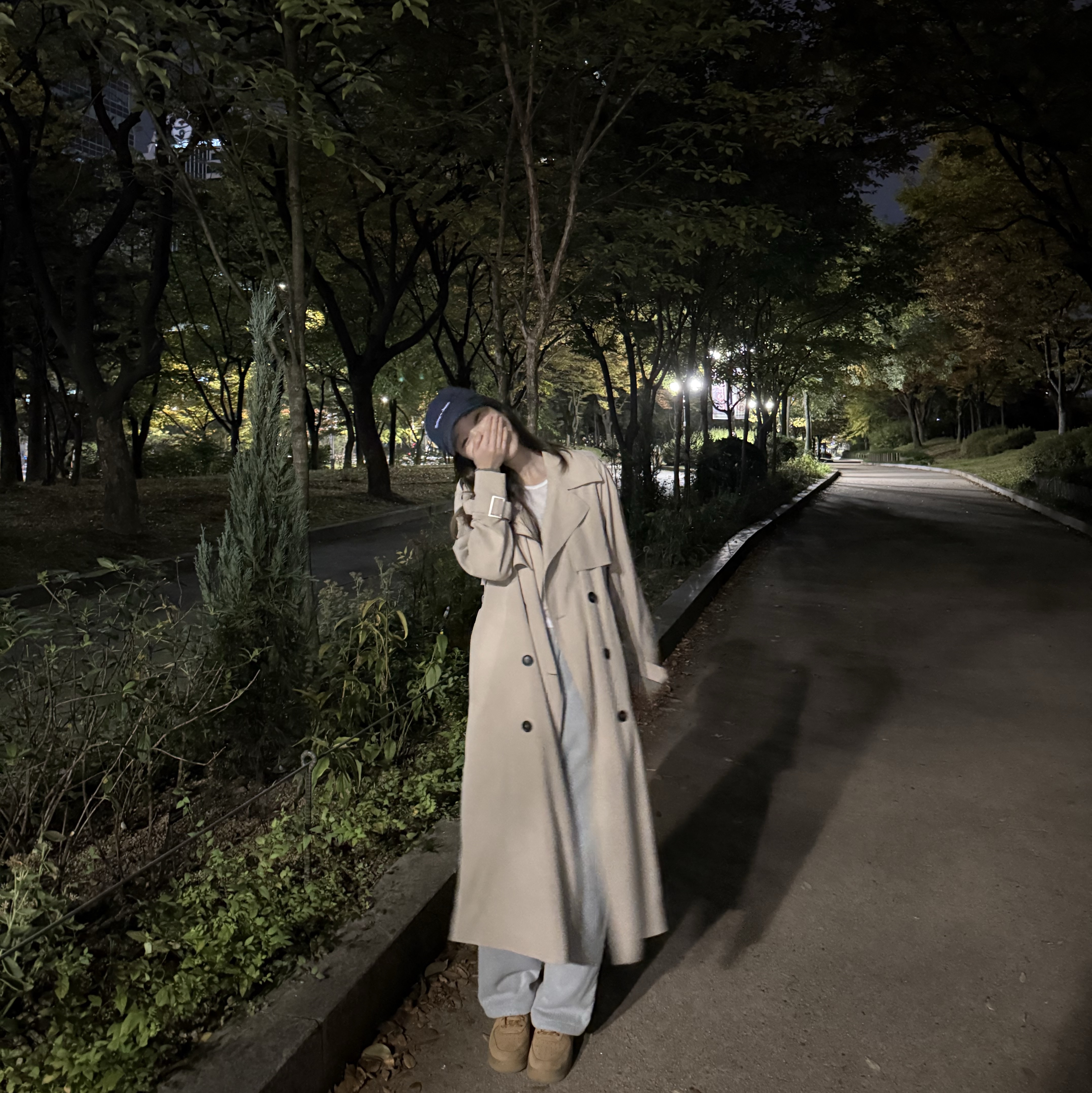(W) Maison Kitsune Double Fox Head Patch R-Neck Cardigan Beige Melange, (W) Nike Air Force 1 '07 WB Flax Wheat 착용 스타일 - 3