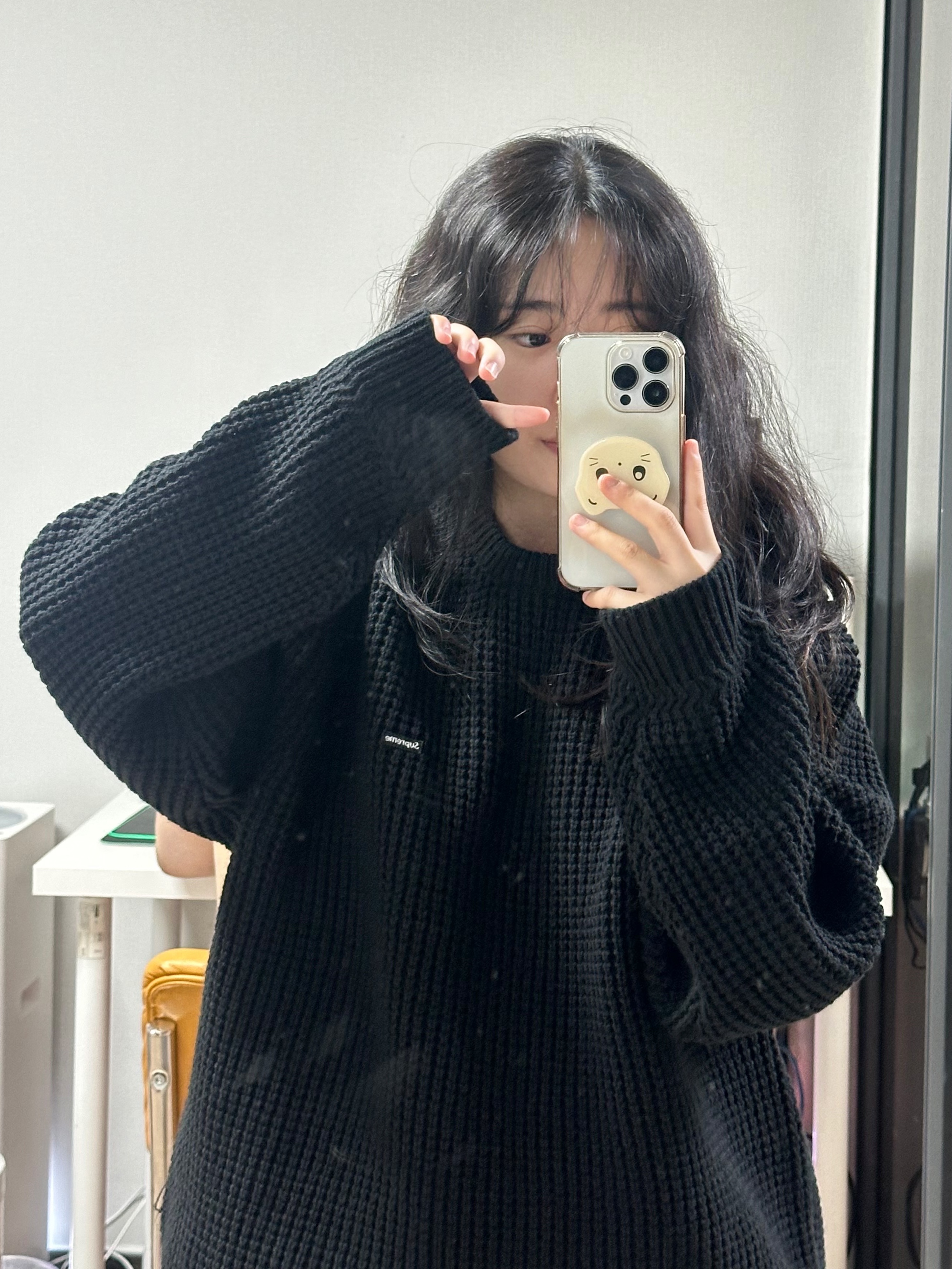 Supreme Waffle Small Box Sweater Black - 24FW 착용 스타일 - 1