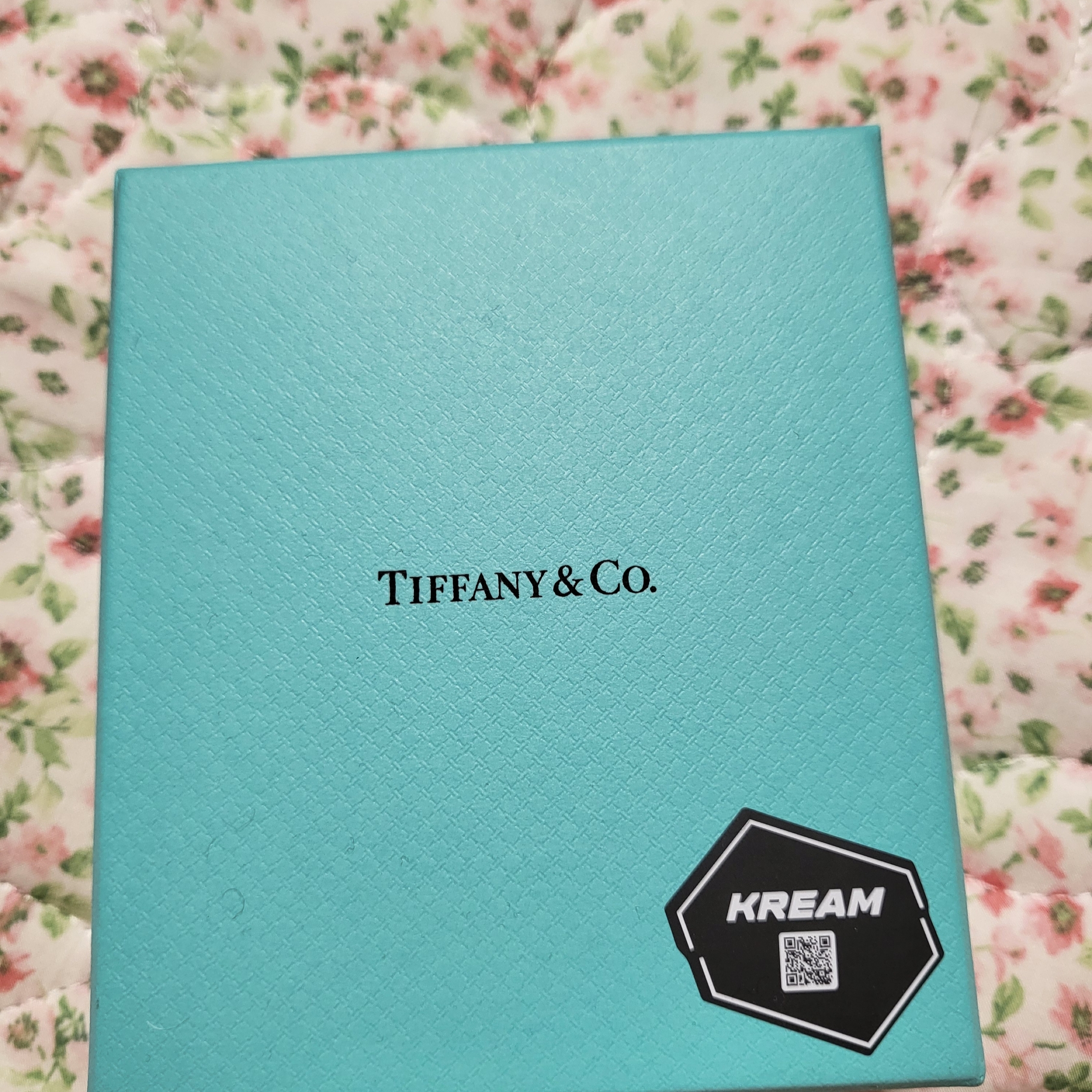 Tiffany & Co. Tiffany T Smile Pendant Small Rose Gold 착용 스타일 - 1