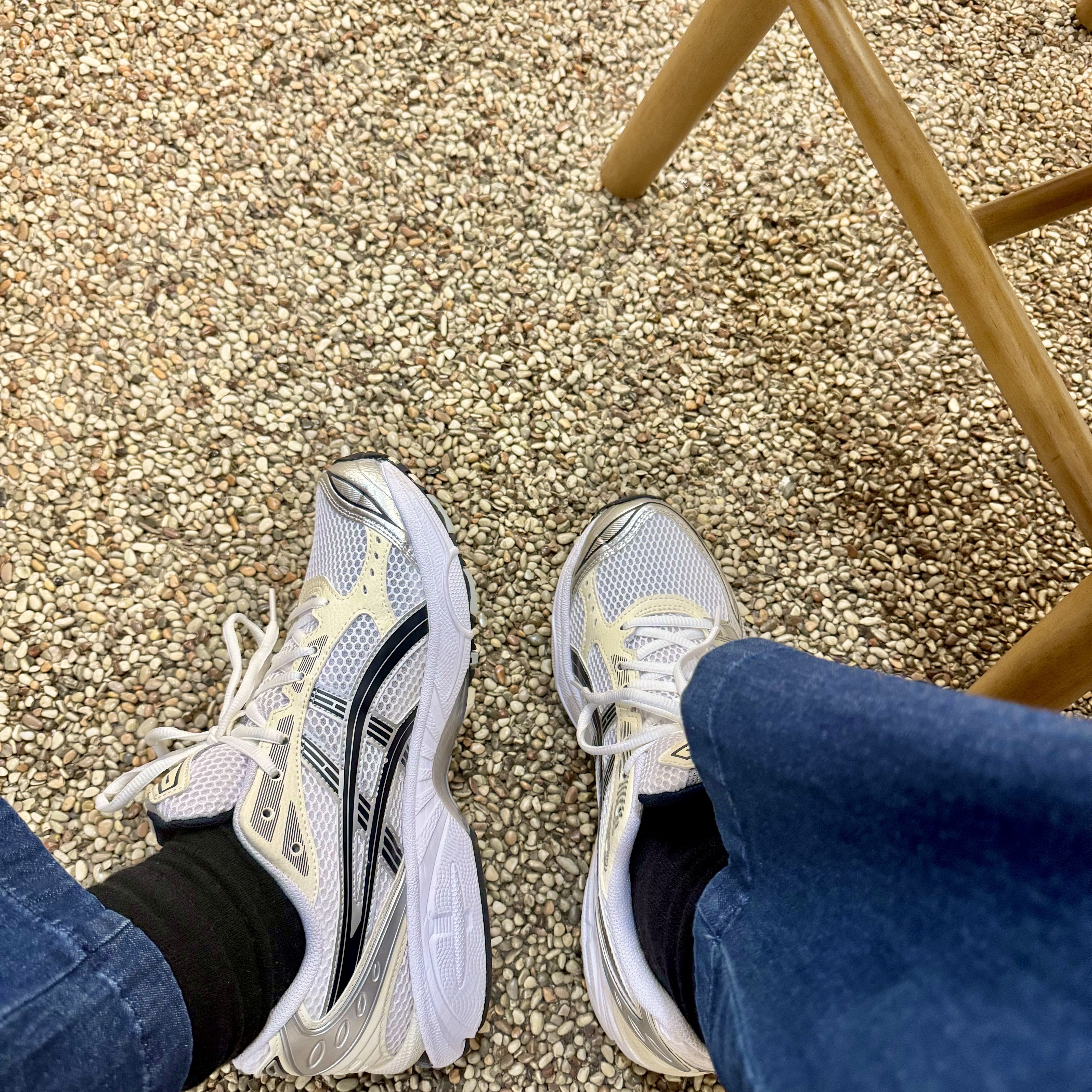 (W) Asics Gel-Kayano 14 White Midnight 착용 스타일 - 2