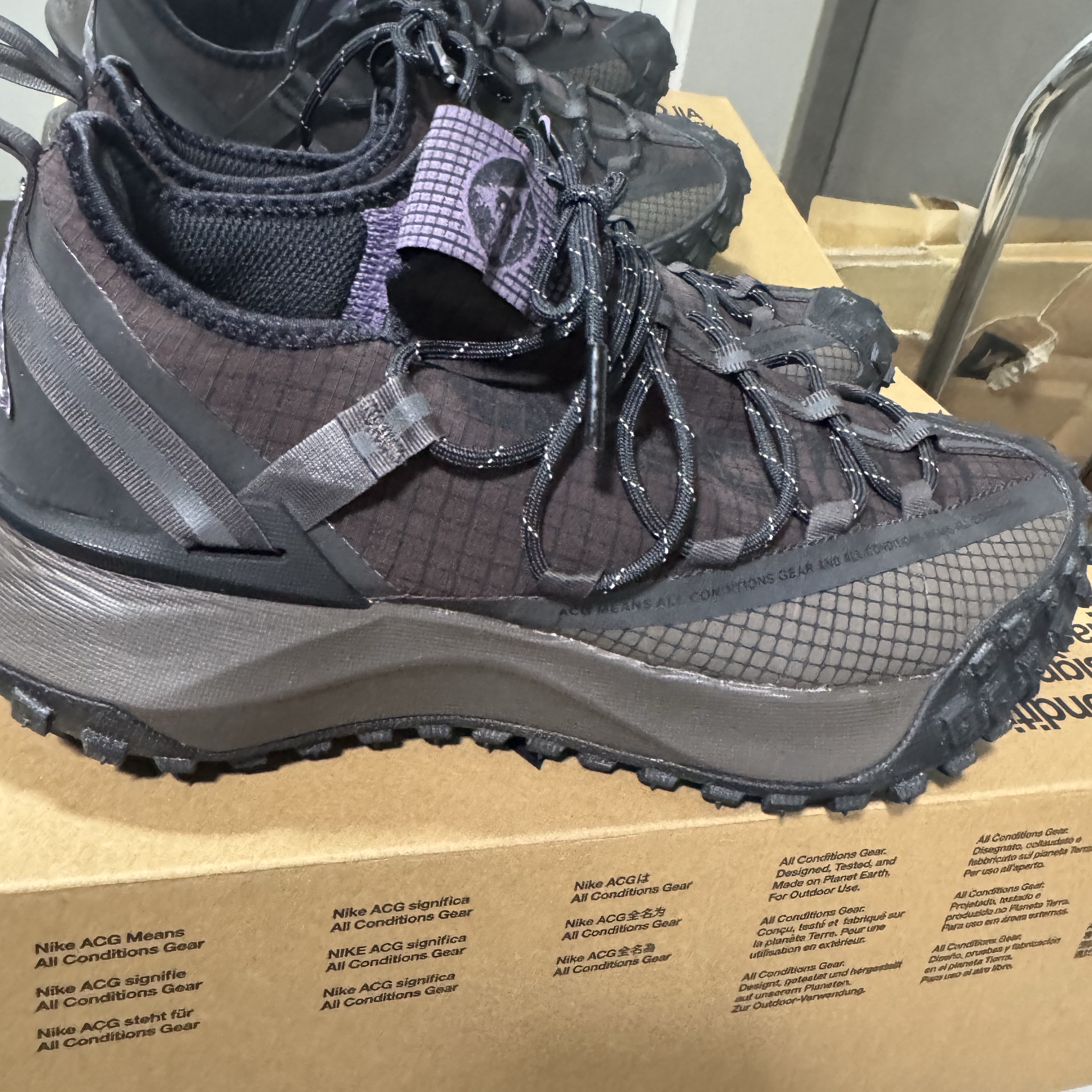 Nike ACG Mountain Fly Low Brown Basalt 착용 스타일