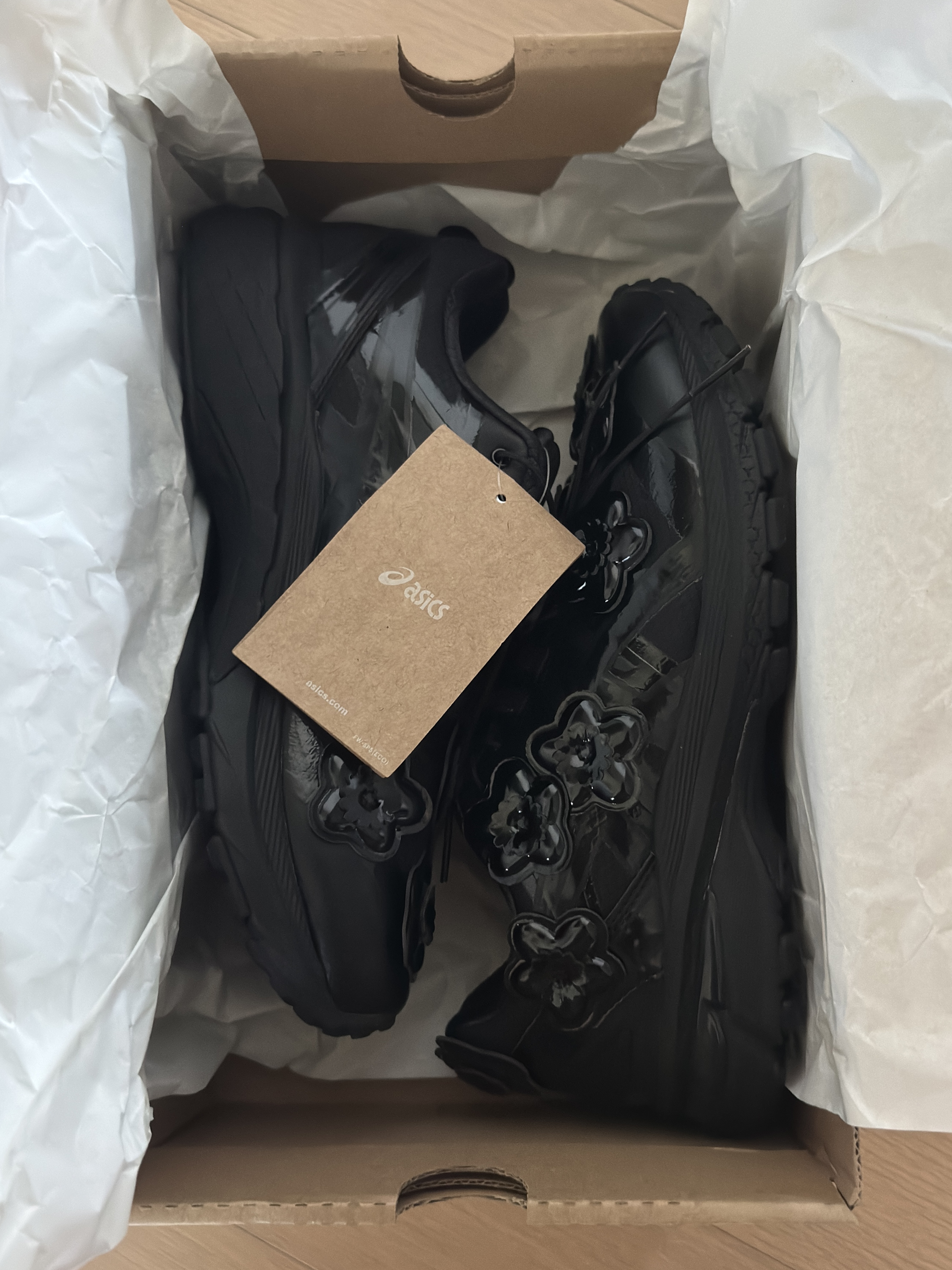Asics x Cecilie Bahnsen Gel-Terrain Black 착용 스타일 - 2
